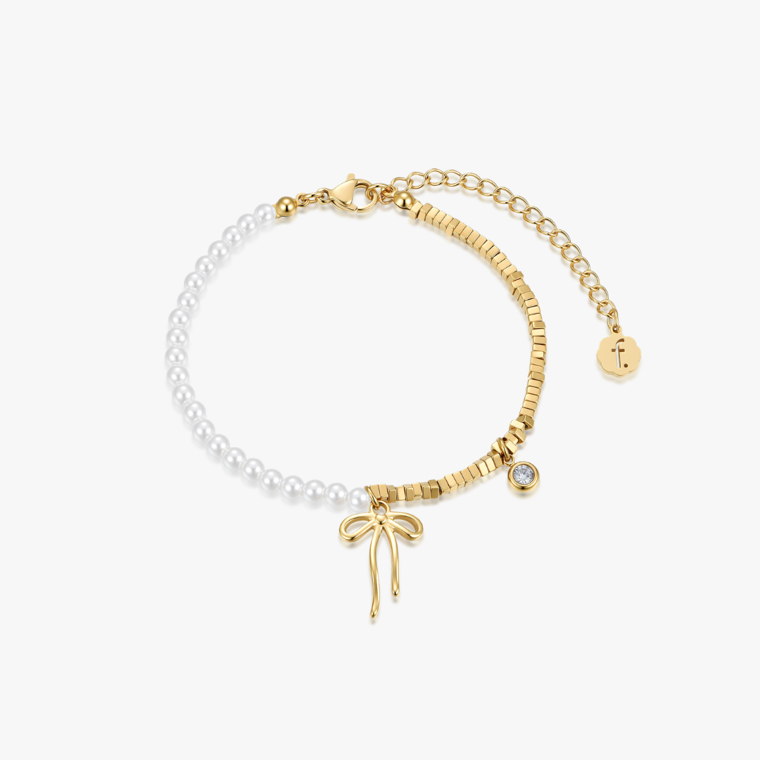 Dear Diary Bow Faux Pearl Bracelet
