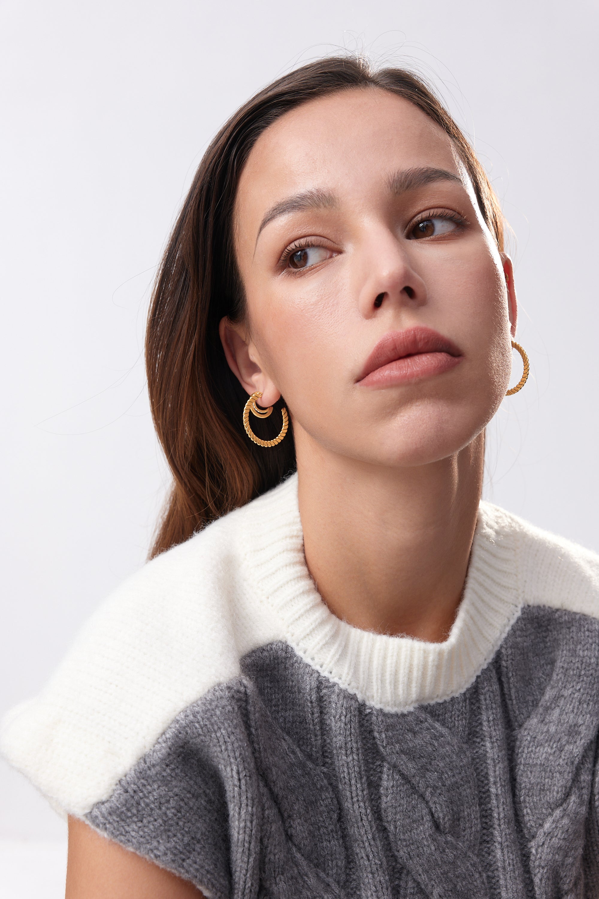 Flat Twisted Hoops