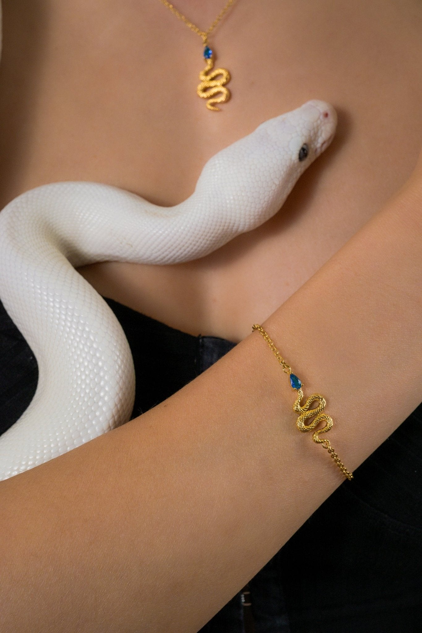 Blue Gem Snake Bracelet - Flaire & Co.