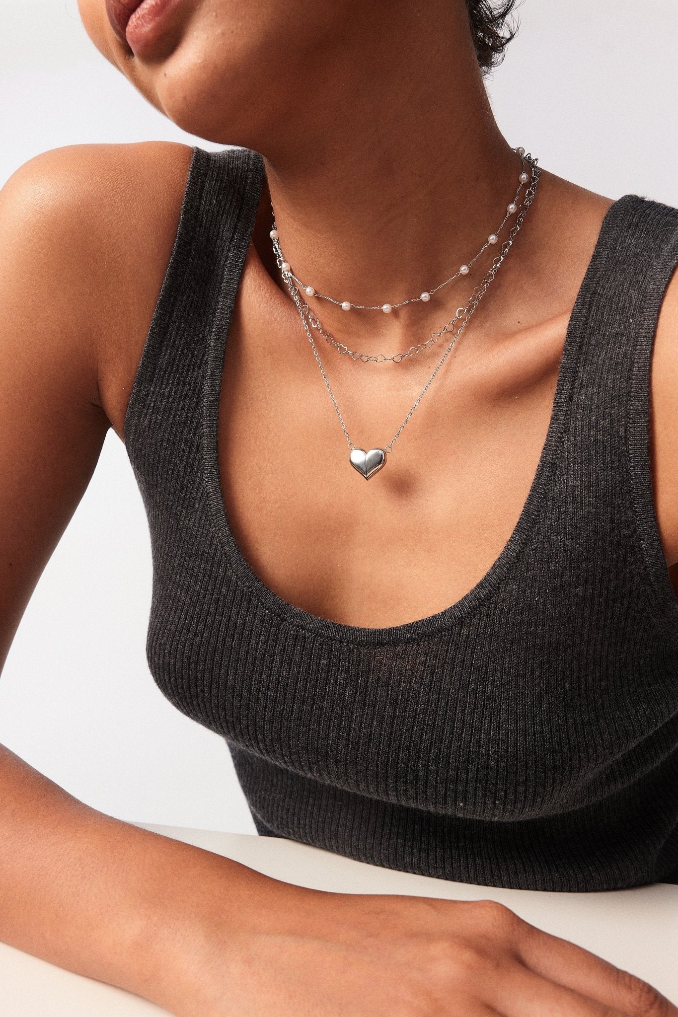 Celia Heart Chain Necklace - Flaire & Co.