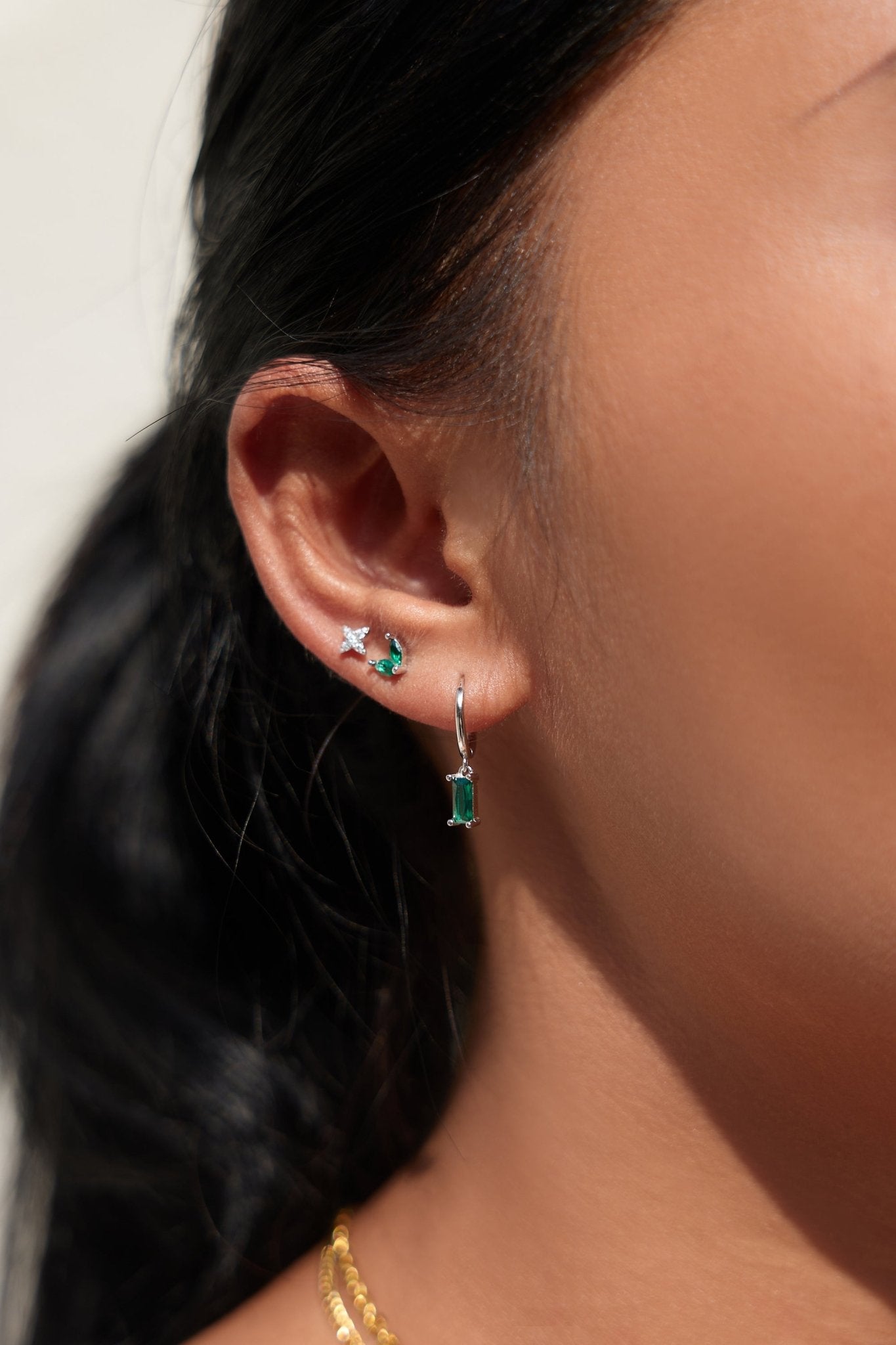 Clear Gem Estrella Studs in Silver - Flaire & Co.