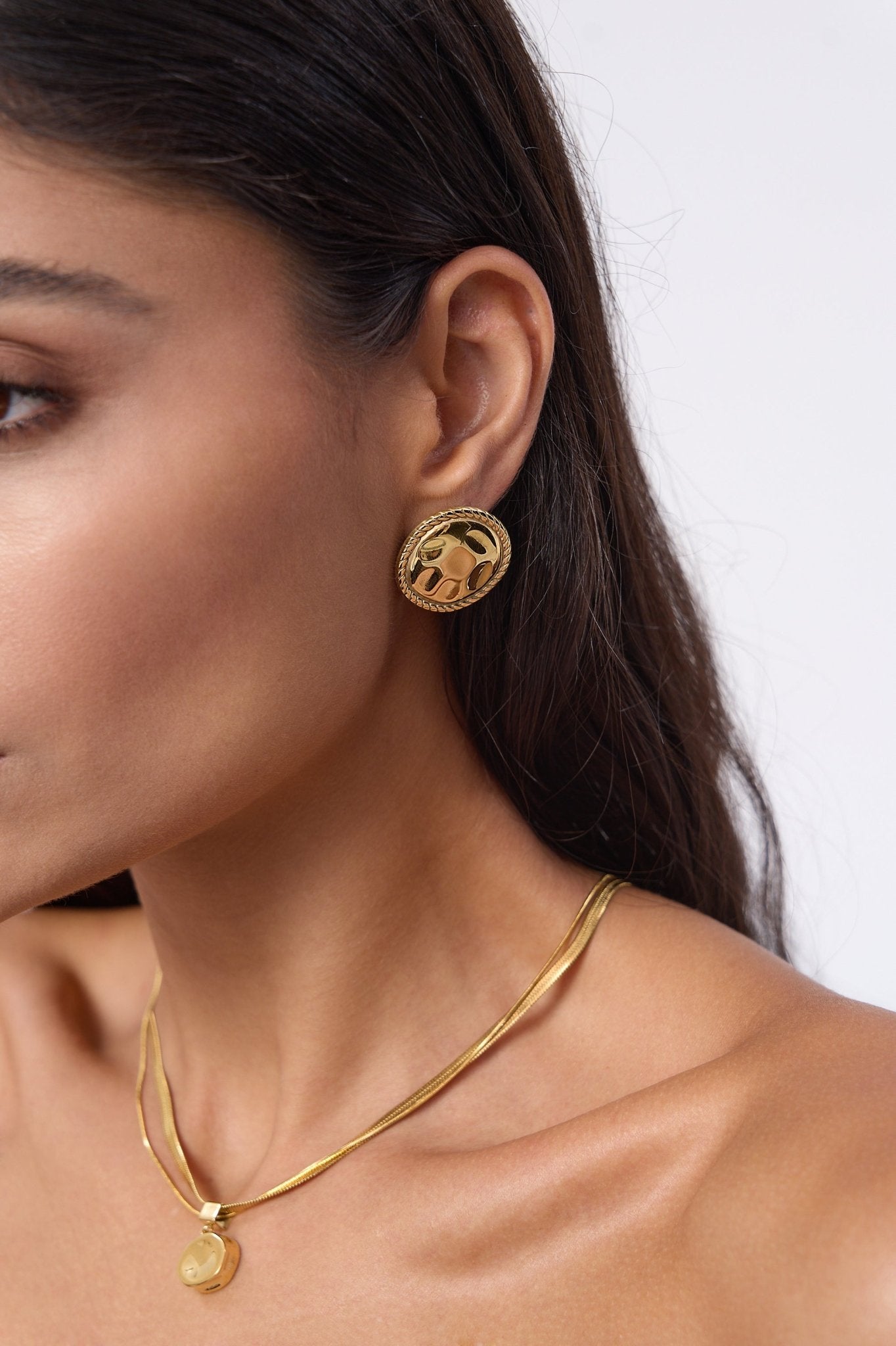 Cleo Textured Bold Disk Earrings - Flaire & Co.