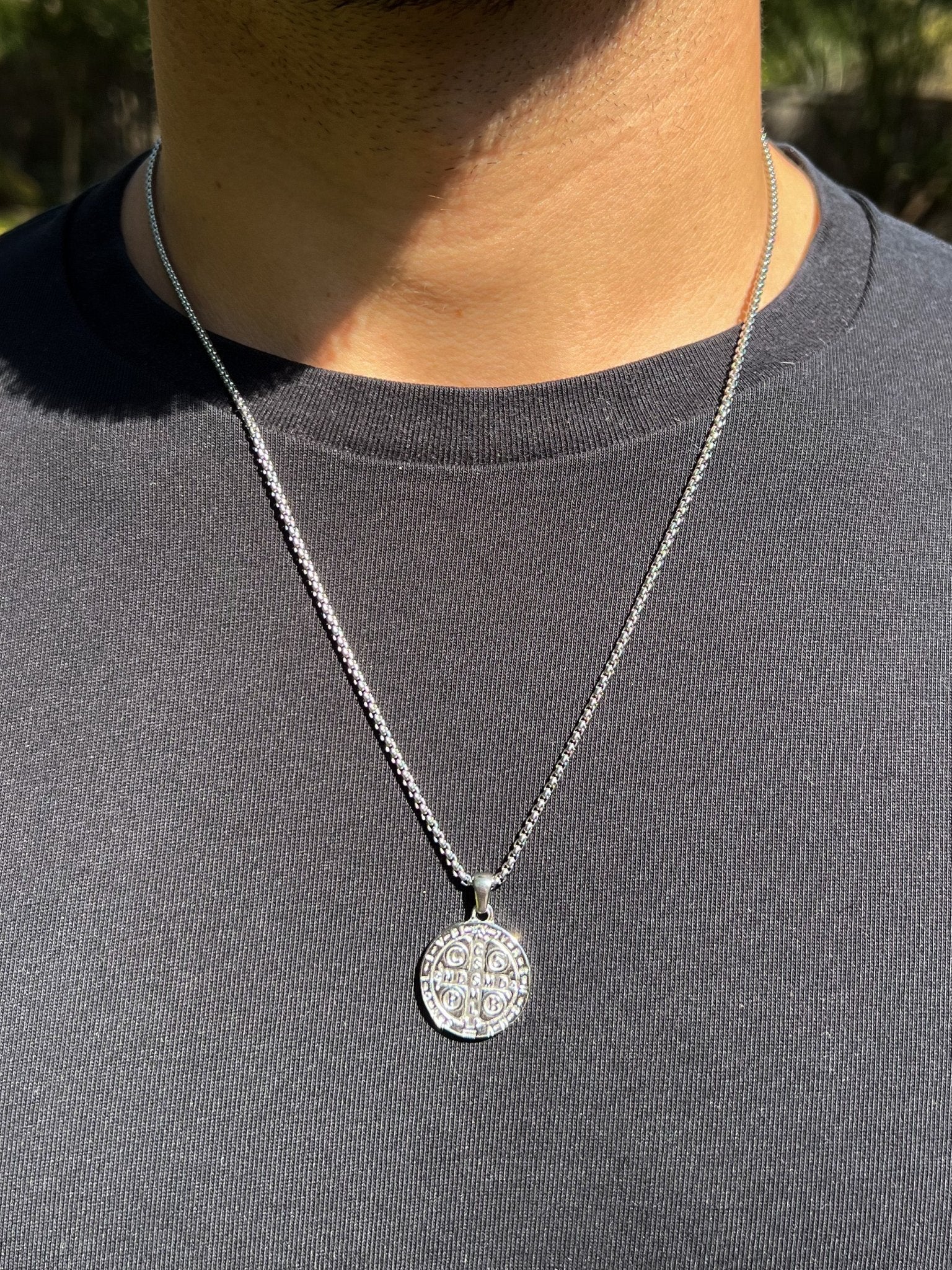 Coin Necklace in Silver (Unisex) - Flaire & Co.