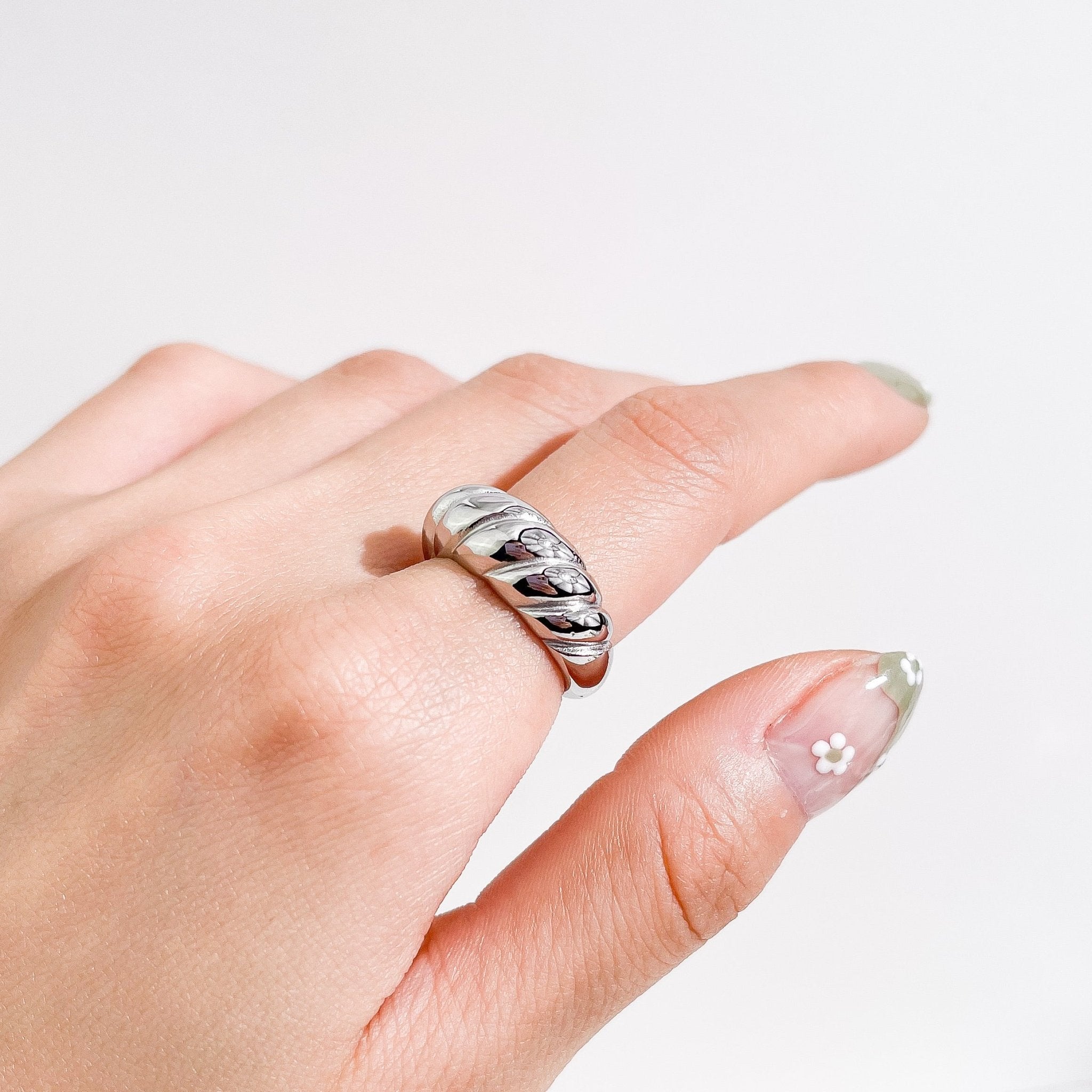 Croissant Ring 2.0 Silver - Flaire & Co.
