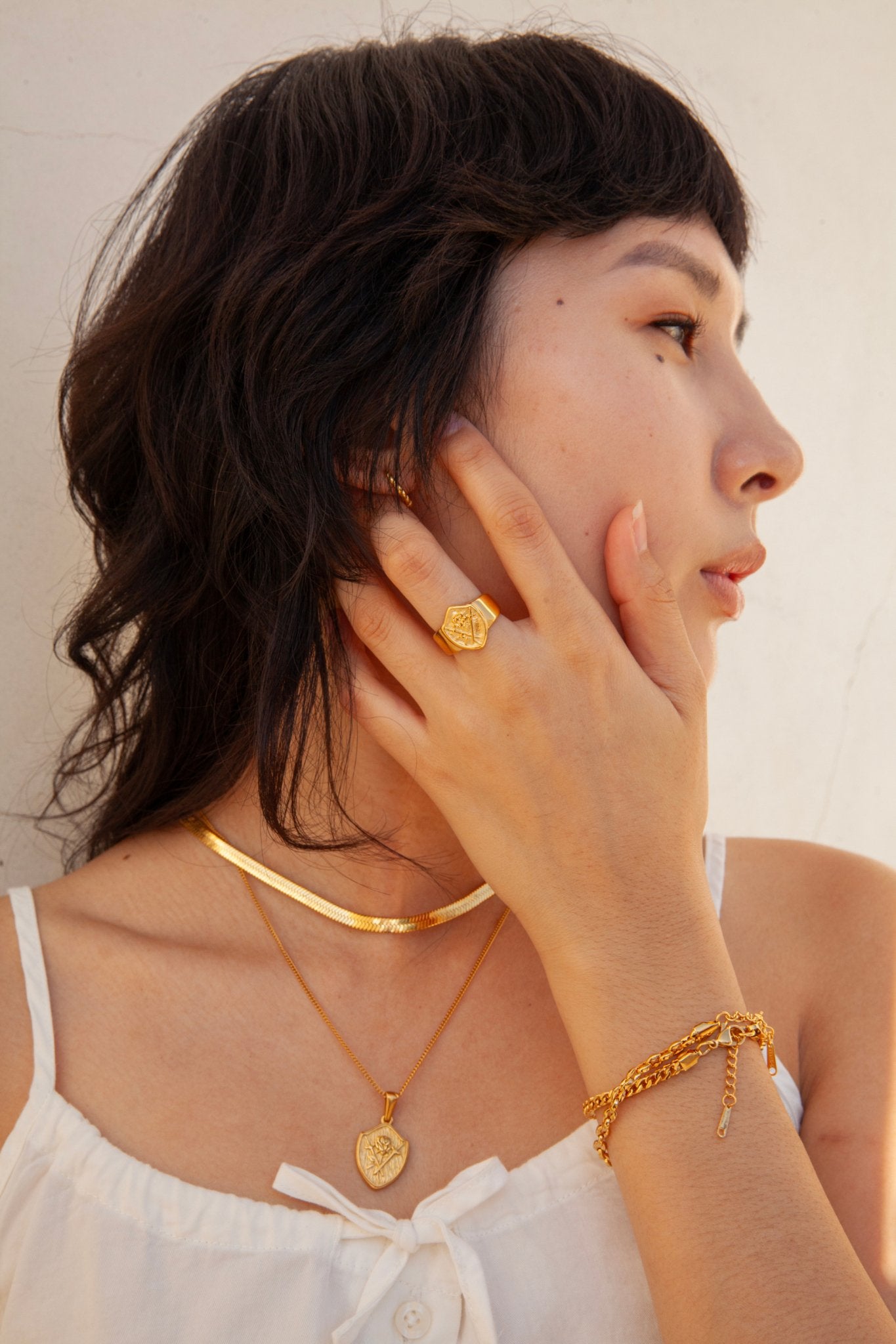 En Garde Necklace in Gold (Unisex) - Flaire & Co.
