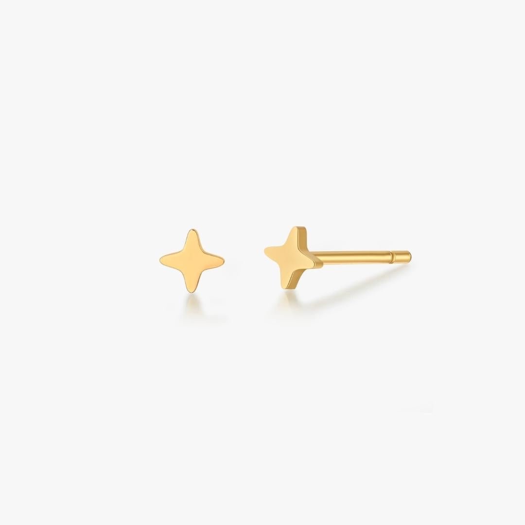Flare Star Stud in Gold - Flaire & Co.