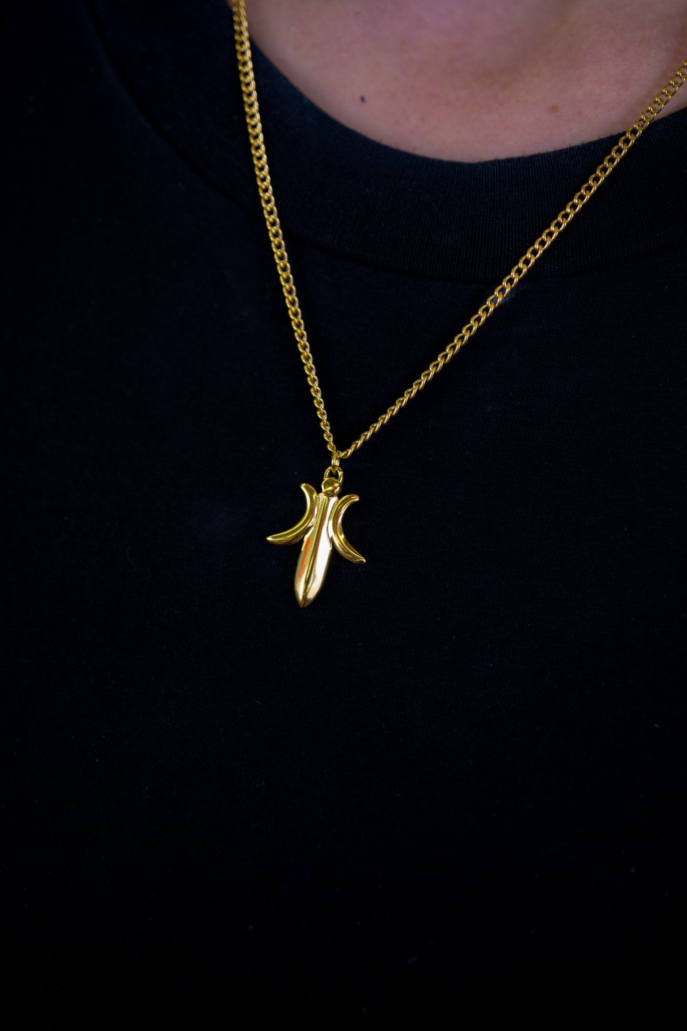 Fleur - De - Lis Necklace (Anime Inspired Collection) - Flaire & Co.