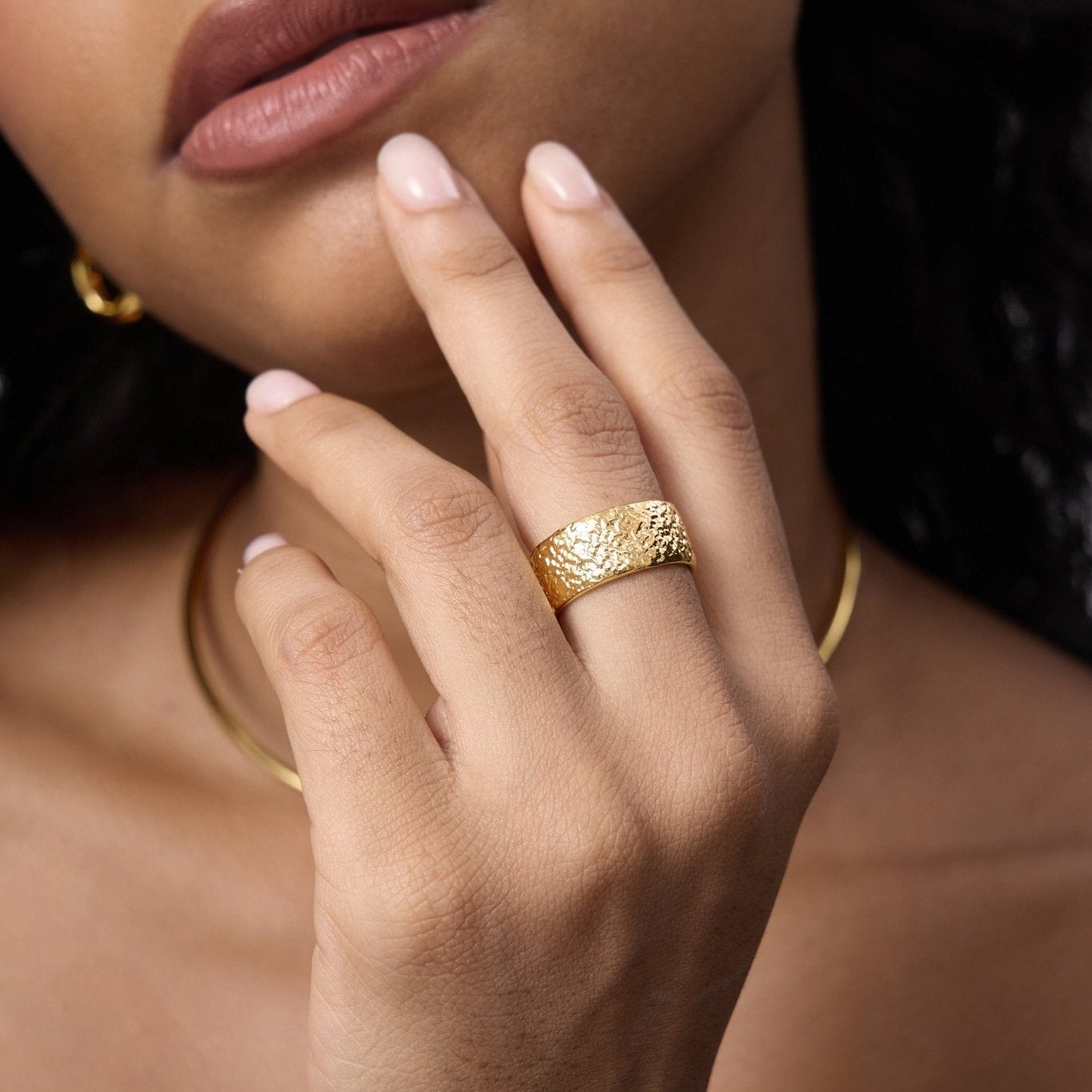 Glittering Sand Band Ring - Flaire & Co.