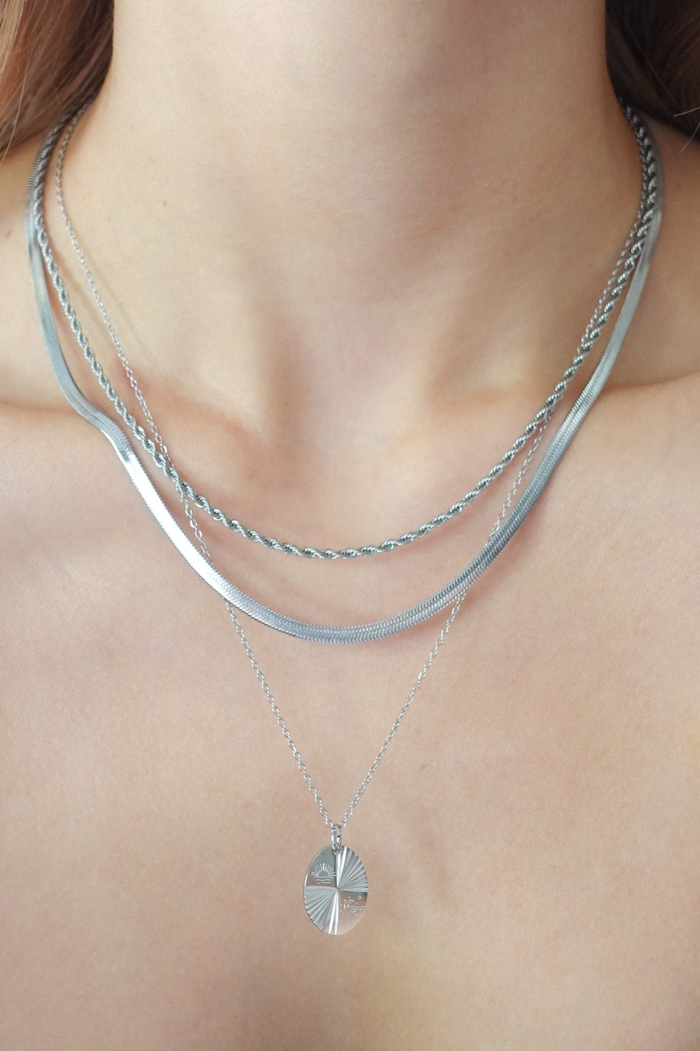 Gwendolyn Herringbone Necklace - Flaire & Co.