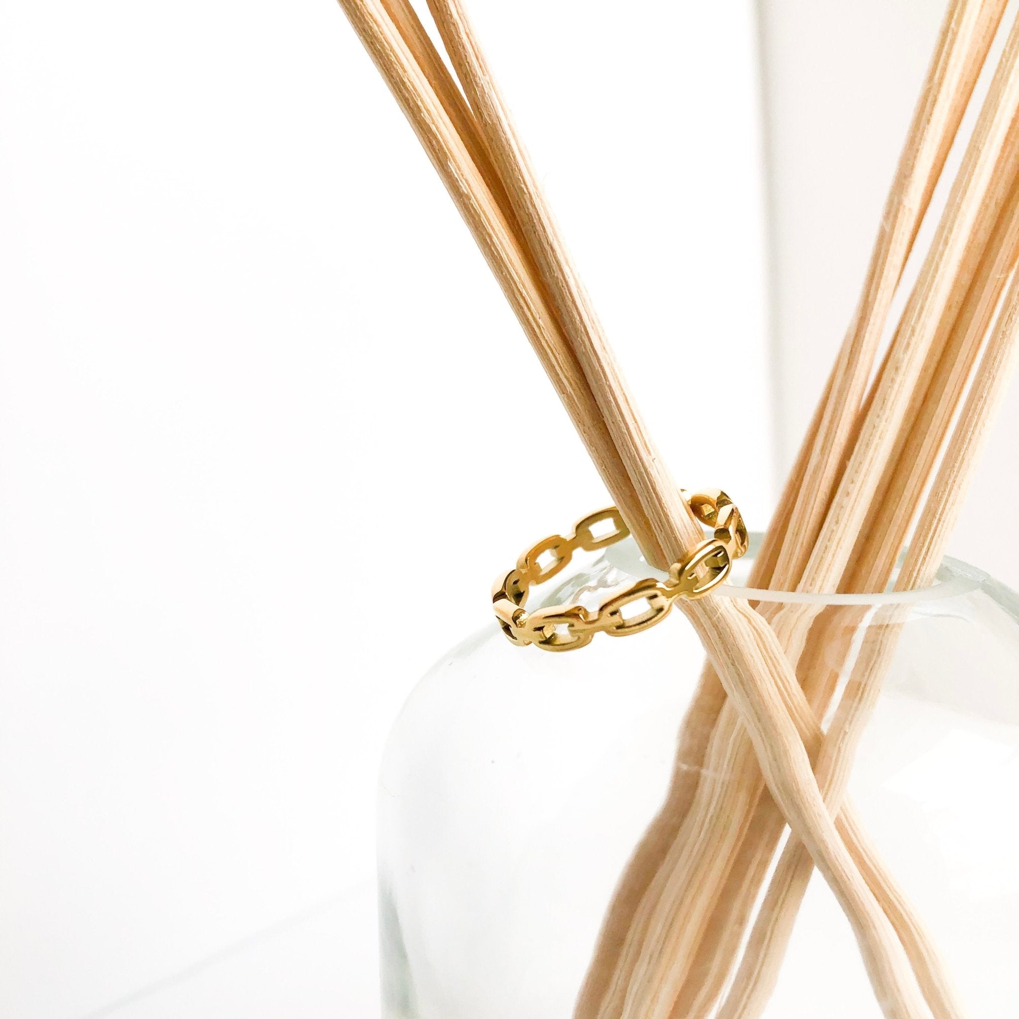 Layla Ring in Gold - Flaire & Co.