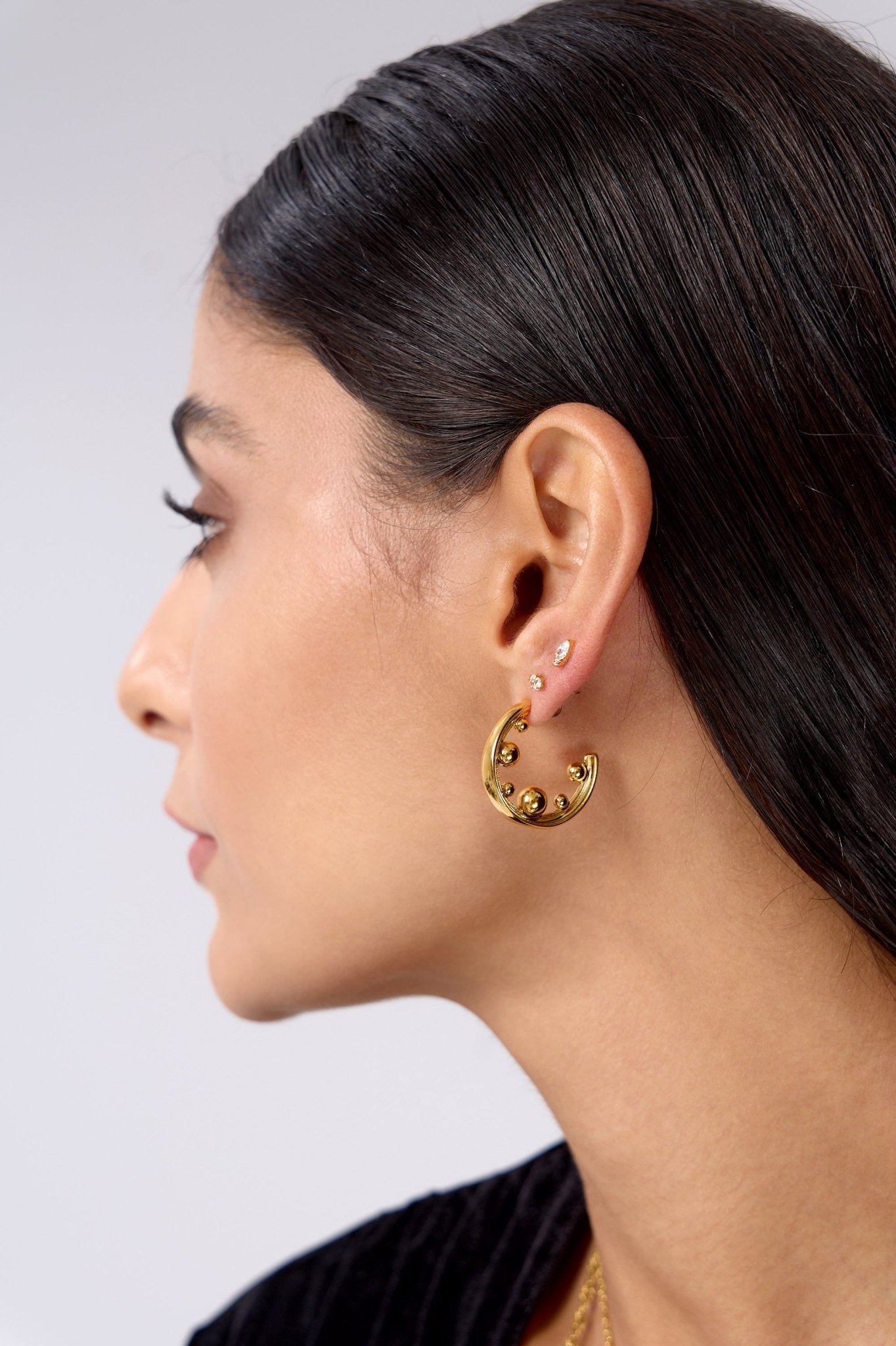 Mira Bold Sphere Hoops - Flaire & Co.