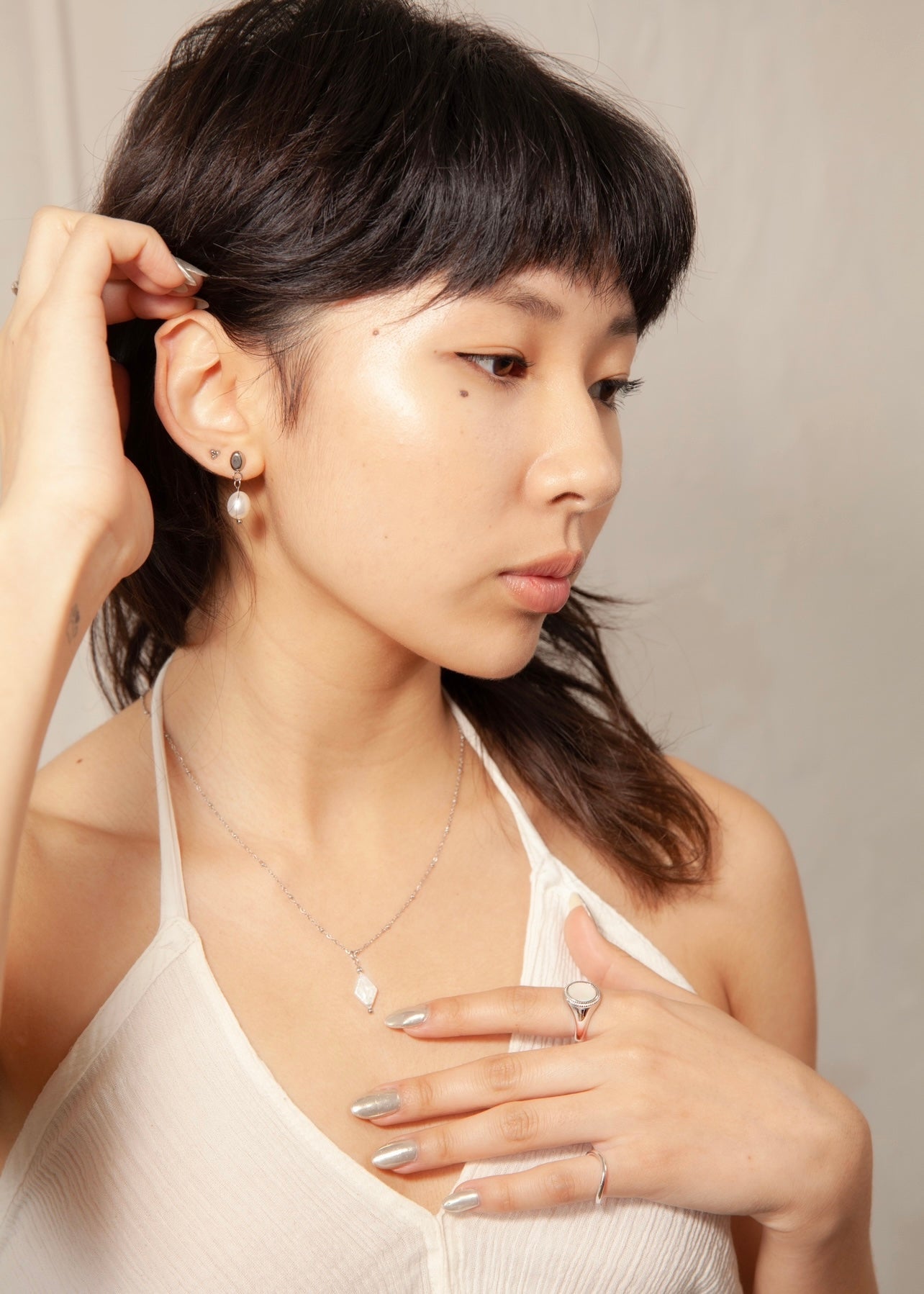 Mother of Pearl Signet Ring (Unisex) - Flaire & Co.