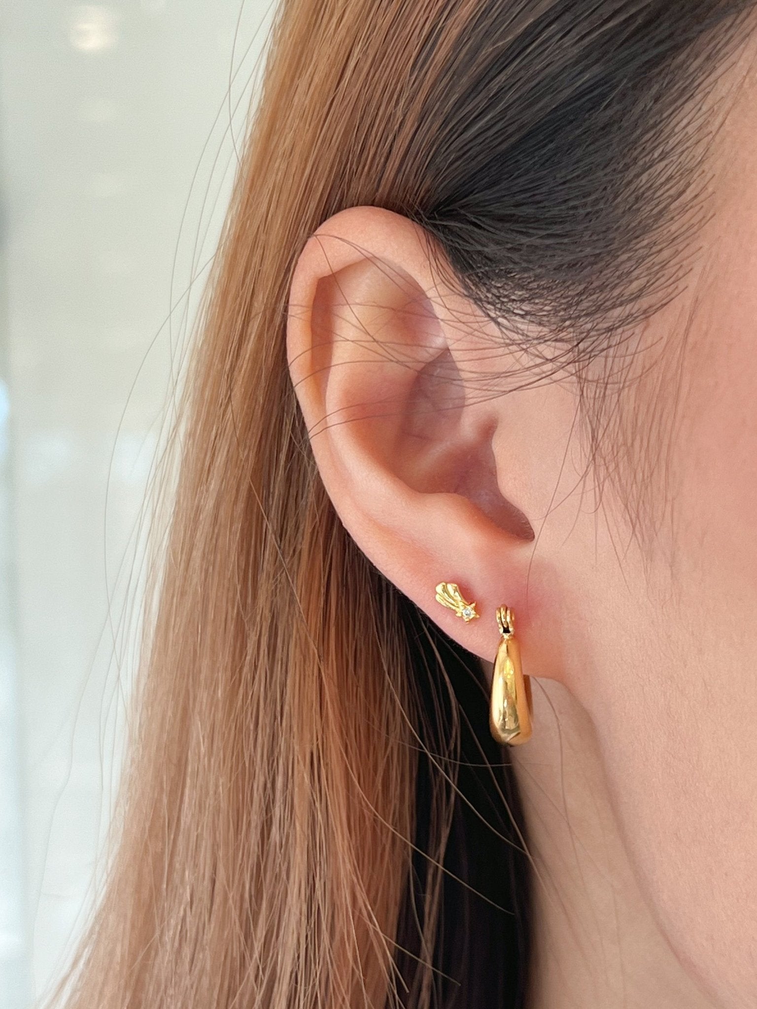 Puffed Mini Earrings in Gold - Flaire & Co.