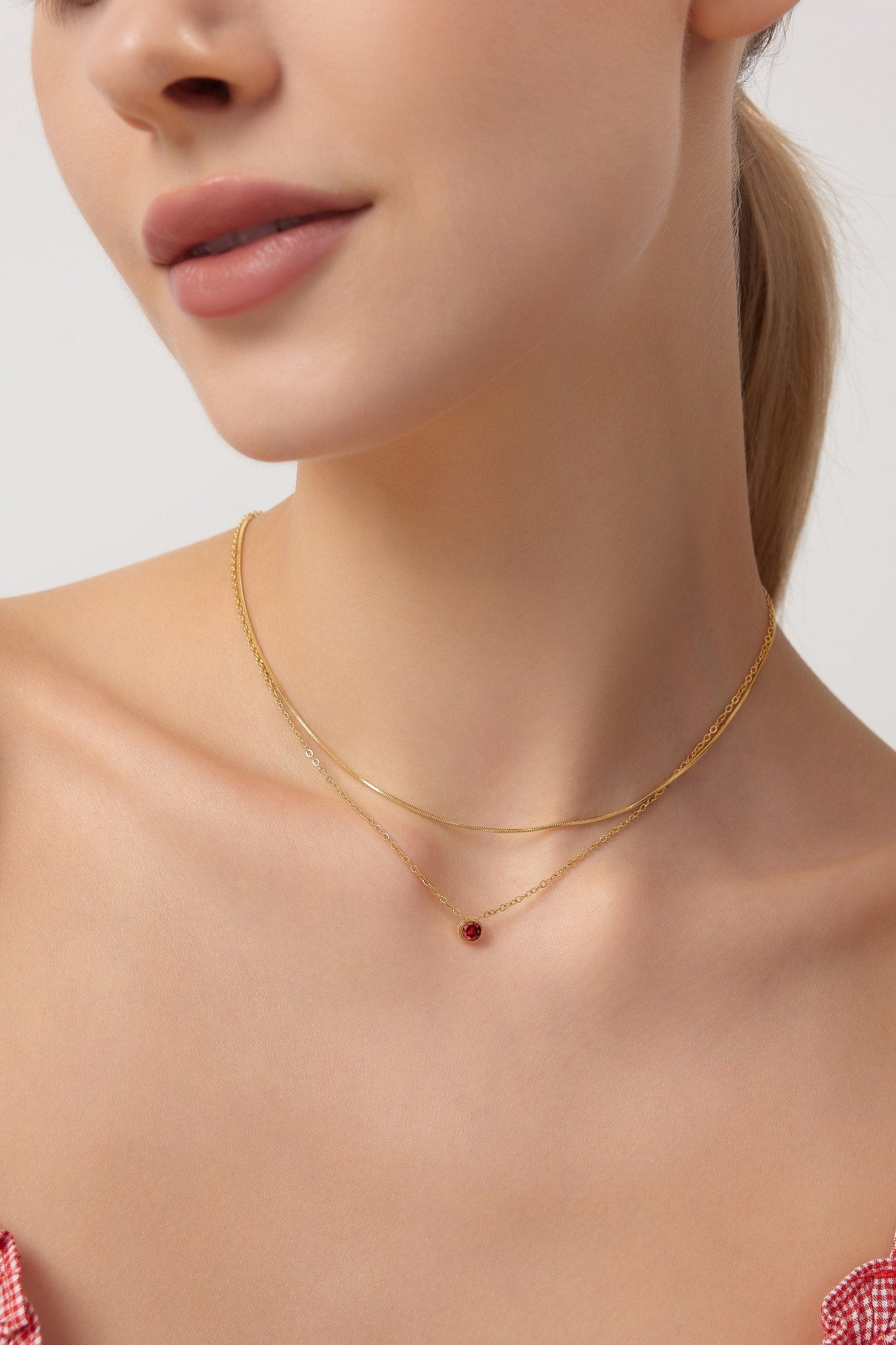 Red Single Gem Necklace in Gold - Flaire & Co.
