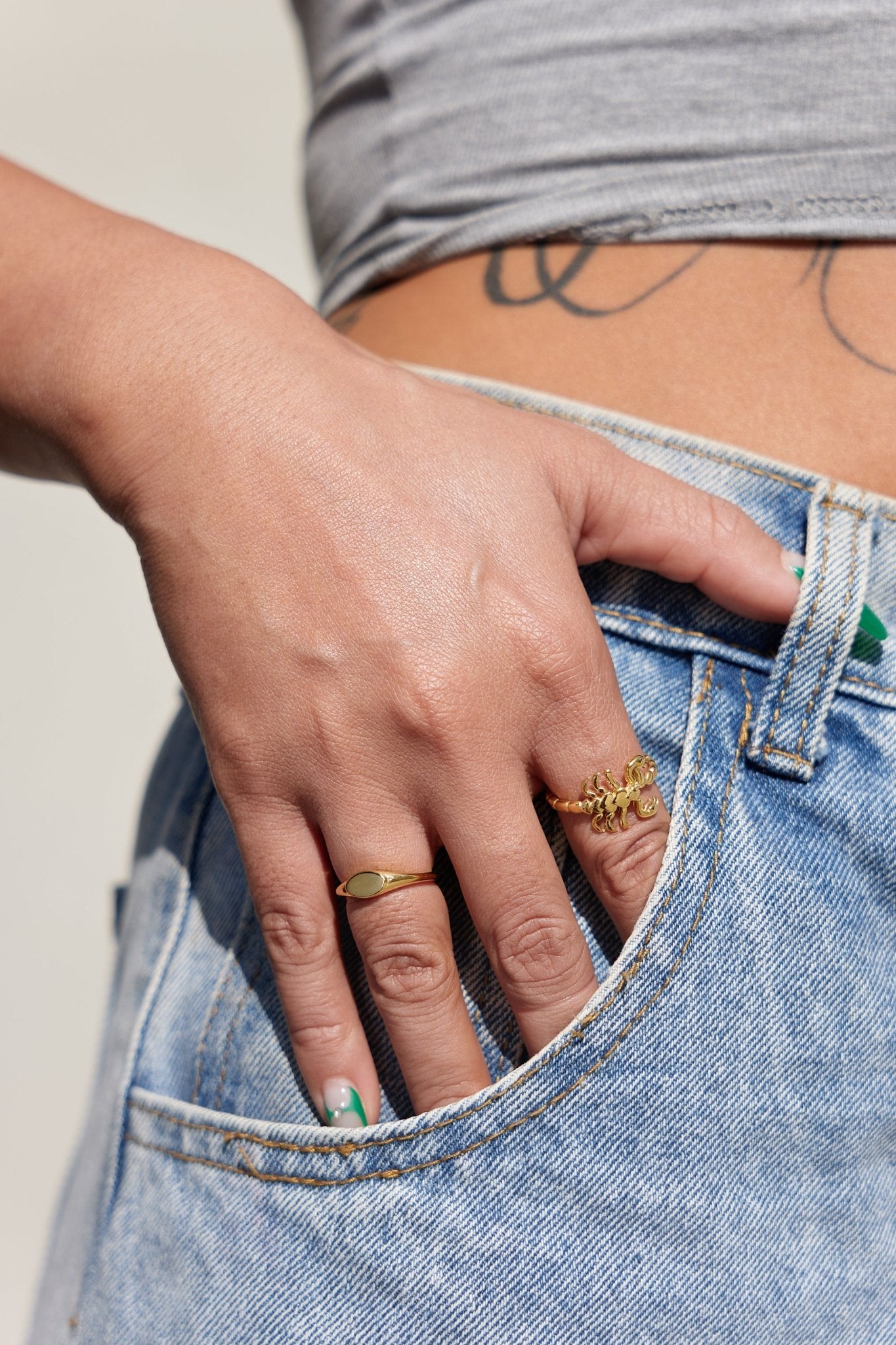 Scorpion Ring Gold (Unisex) - Flaire & Co.