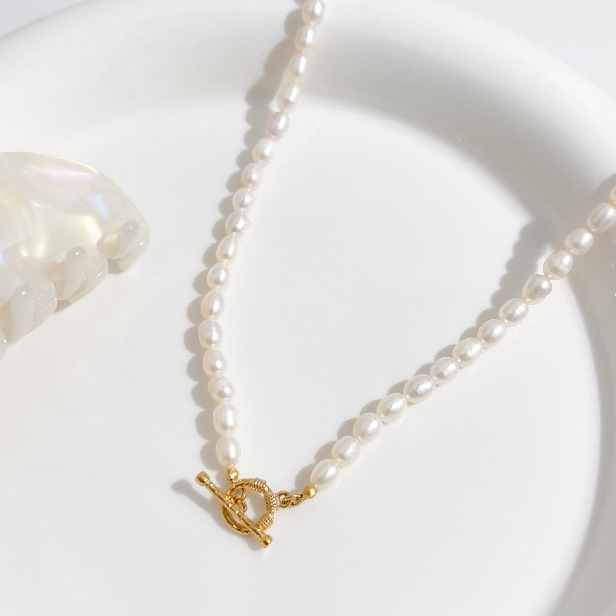 Shay Pearl Necklace - Flaire & Co.