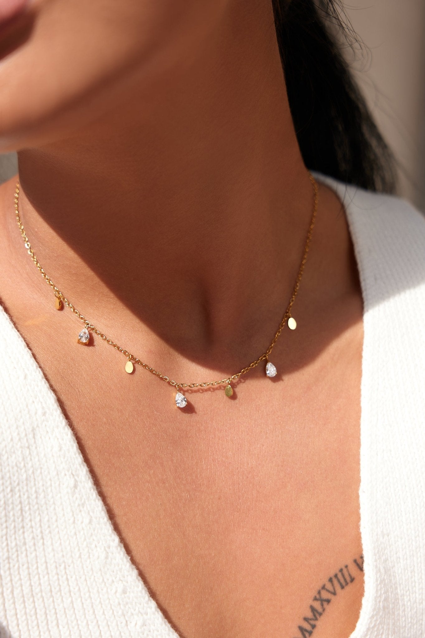 Tear Drops Necklace in Gold - Flaire & Co.