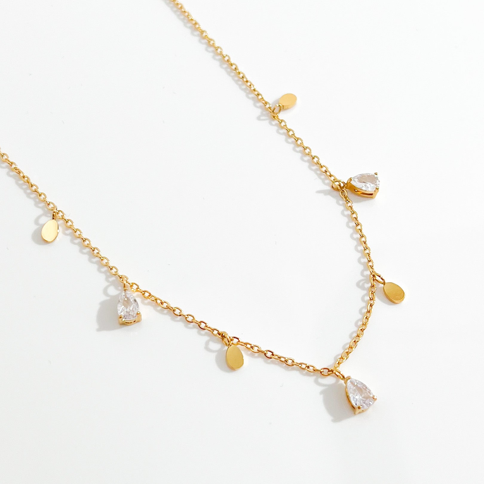 Tear Drops Necklace in Gold - Flaire & Co.