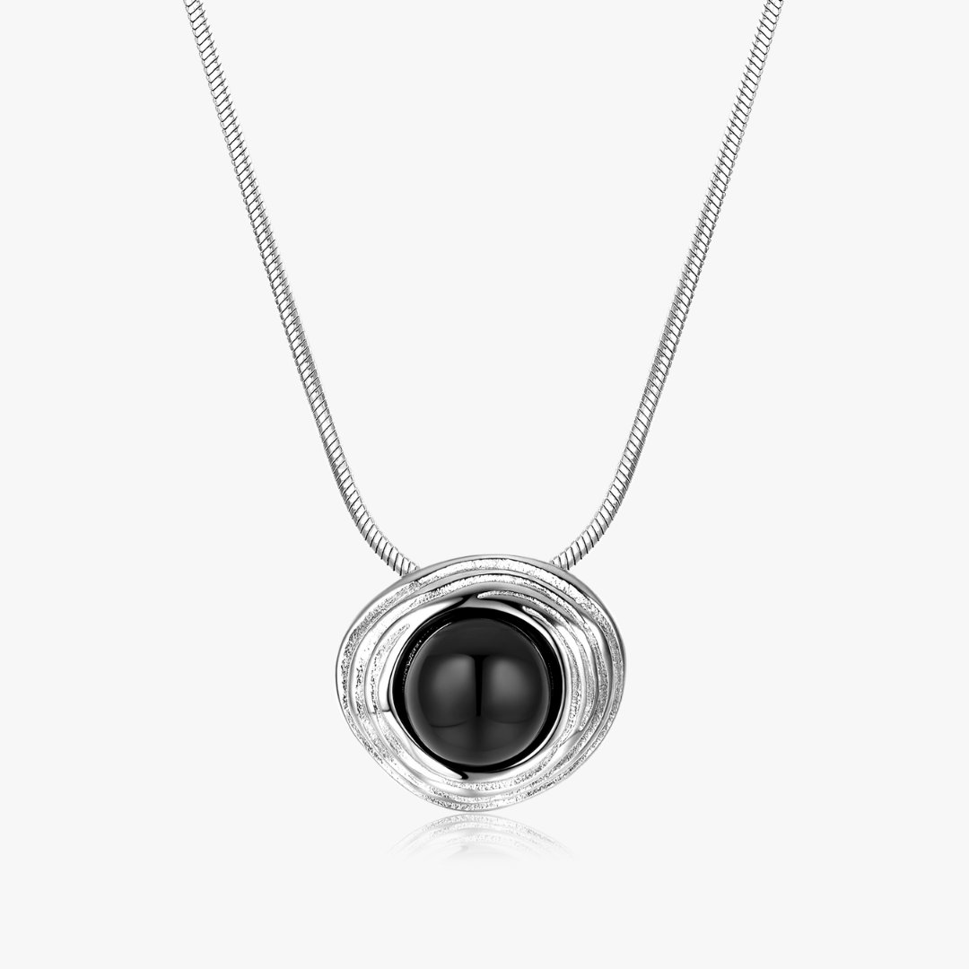 Thea Black Gem Necklace - Flaire & Co.