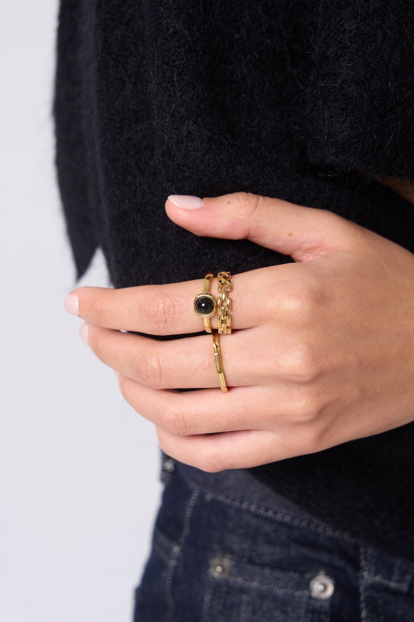 Thin Band Geometric Ring - Flaire & Co.