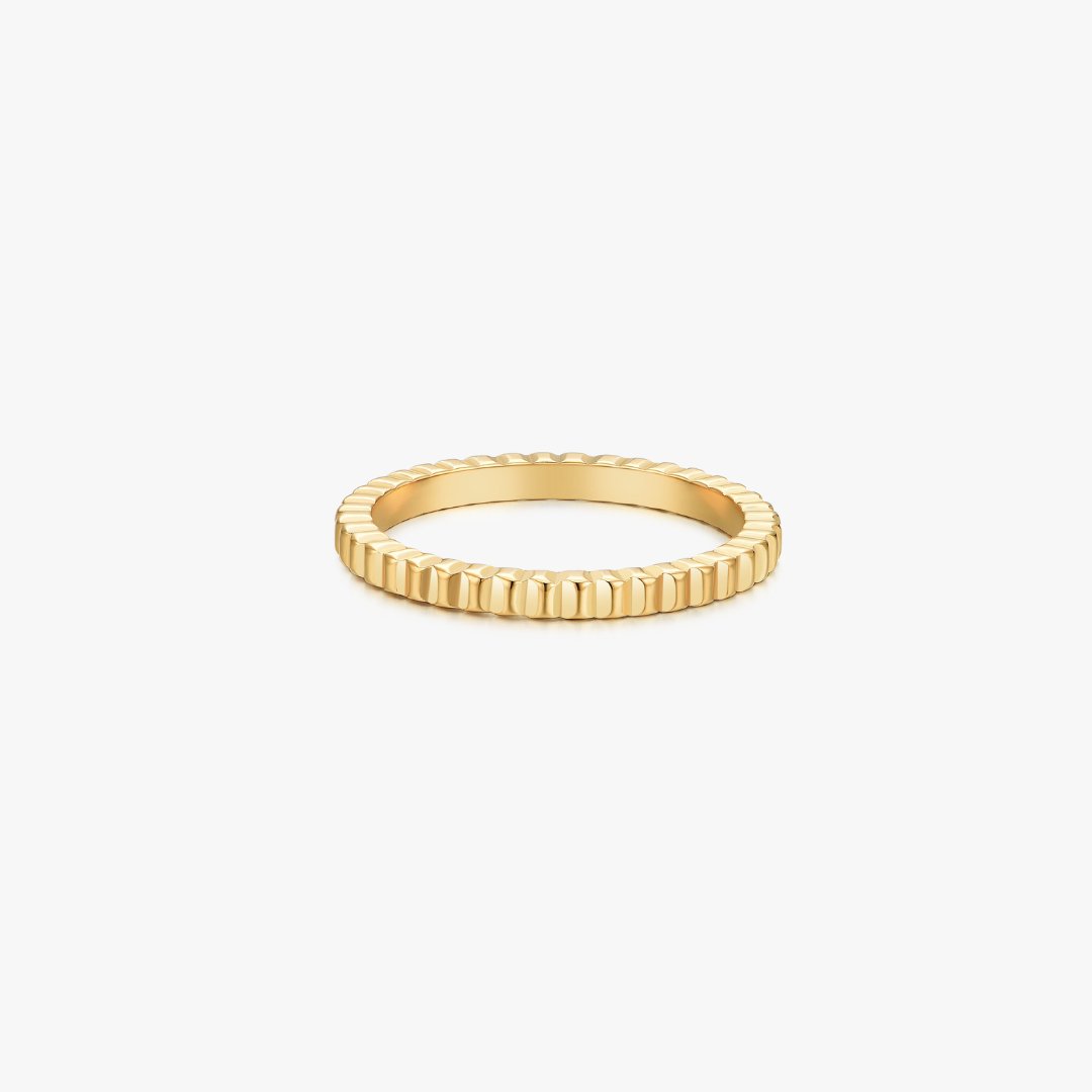 Thin Claire Ring in Gold - Flaire & Co.