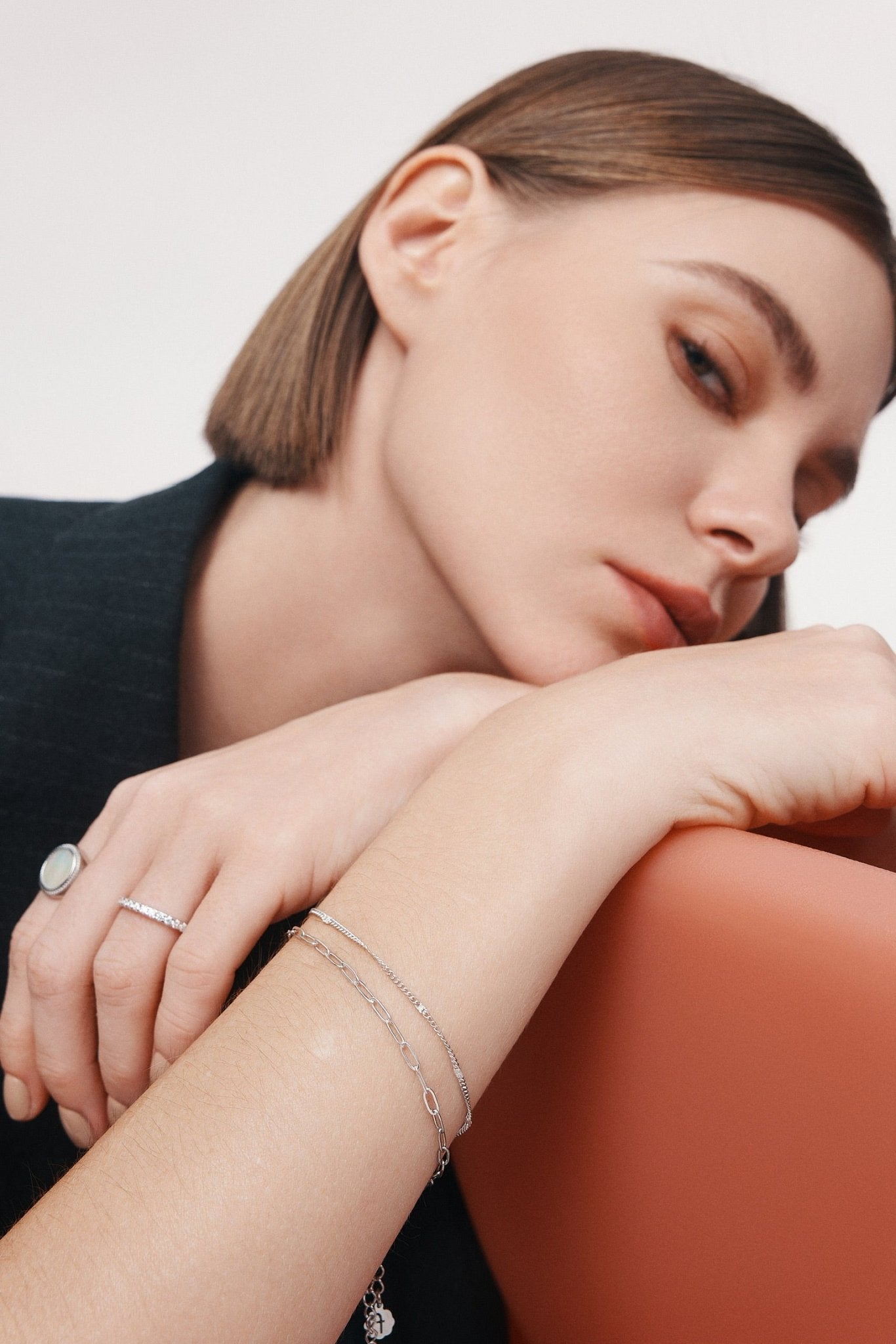 Thin Hammered Chain Bracelet - Flaire & Co.