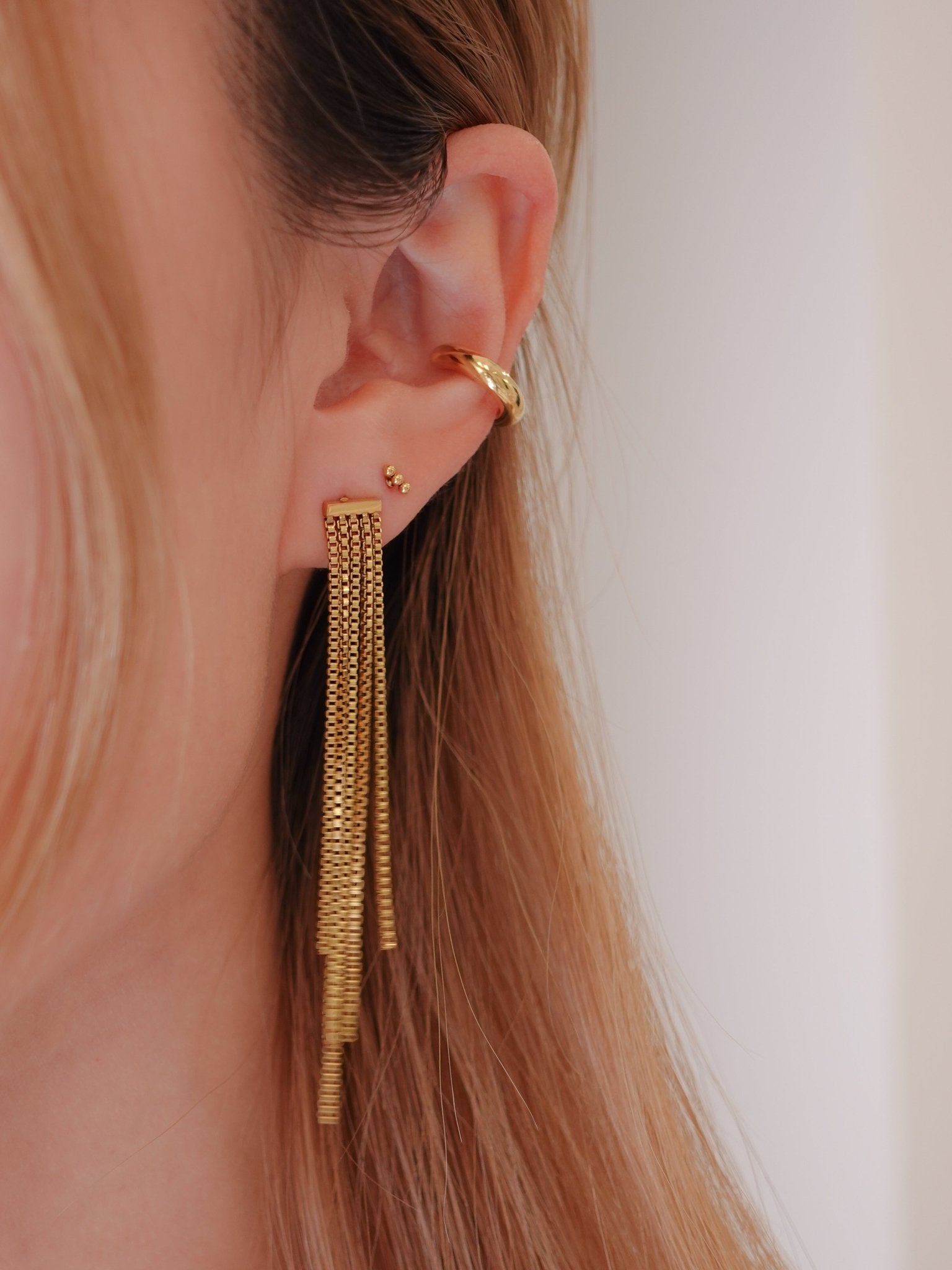 Trio Vertical Beads Stud in Gold - Flaire & Co.