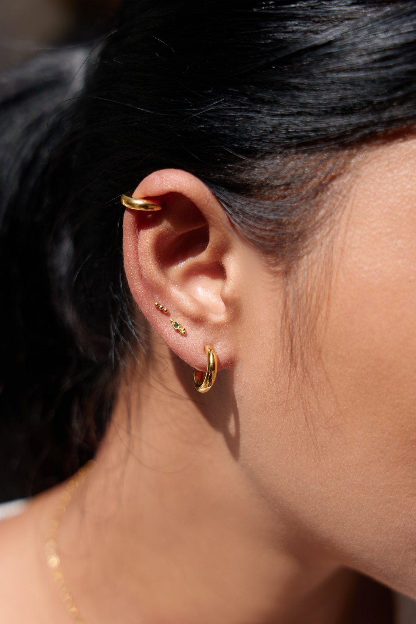 Trio Vertical Beads Stud in Gold - Flaire & Co.