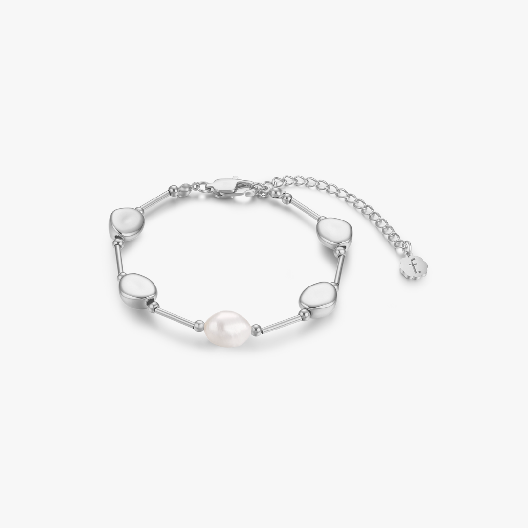 Esme Beaded Pearl Bracelet