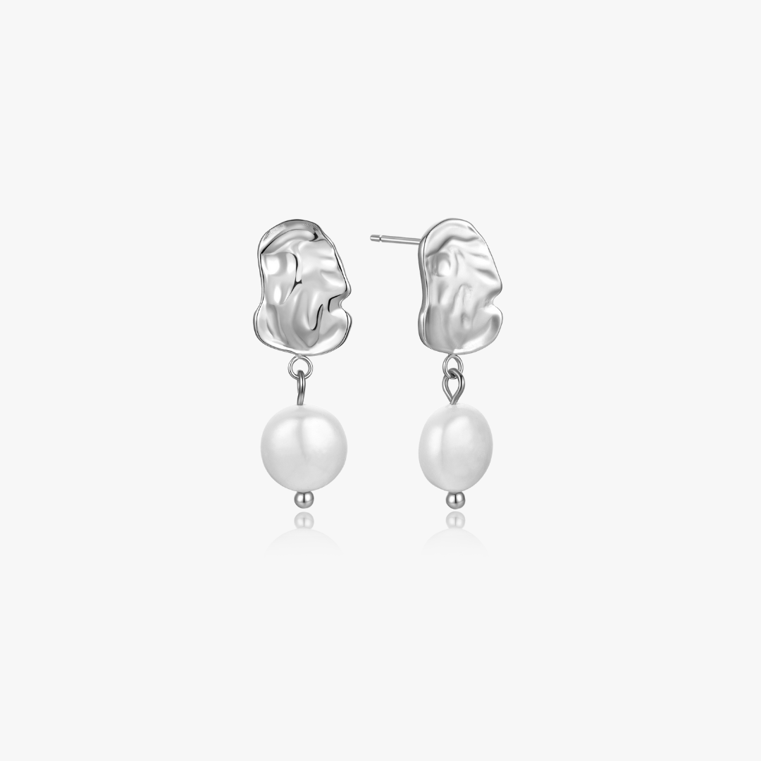 Juliet Pearl Earrings