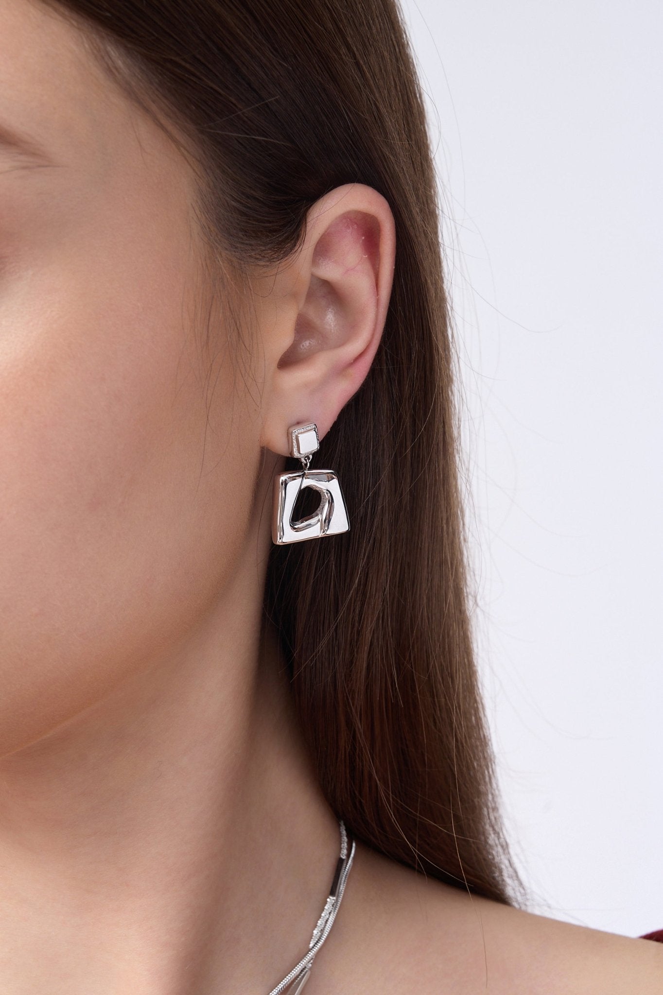 Amara Bold Rectangle Earrings - Flaire & Co.