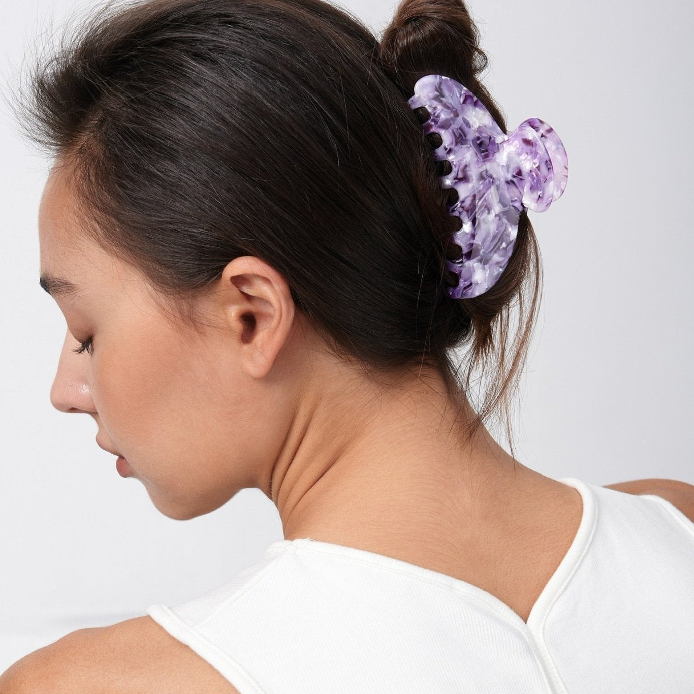 Amelia Claw Clip in Amethyst - Flaire & Co.
