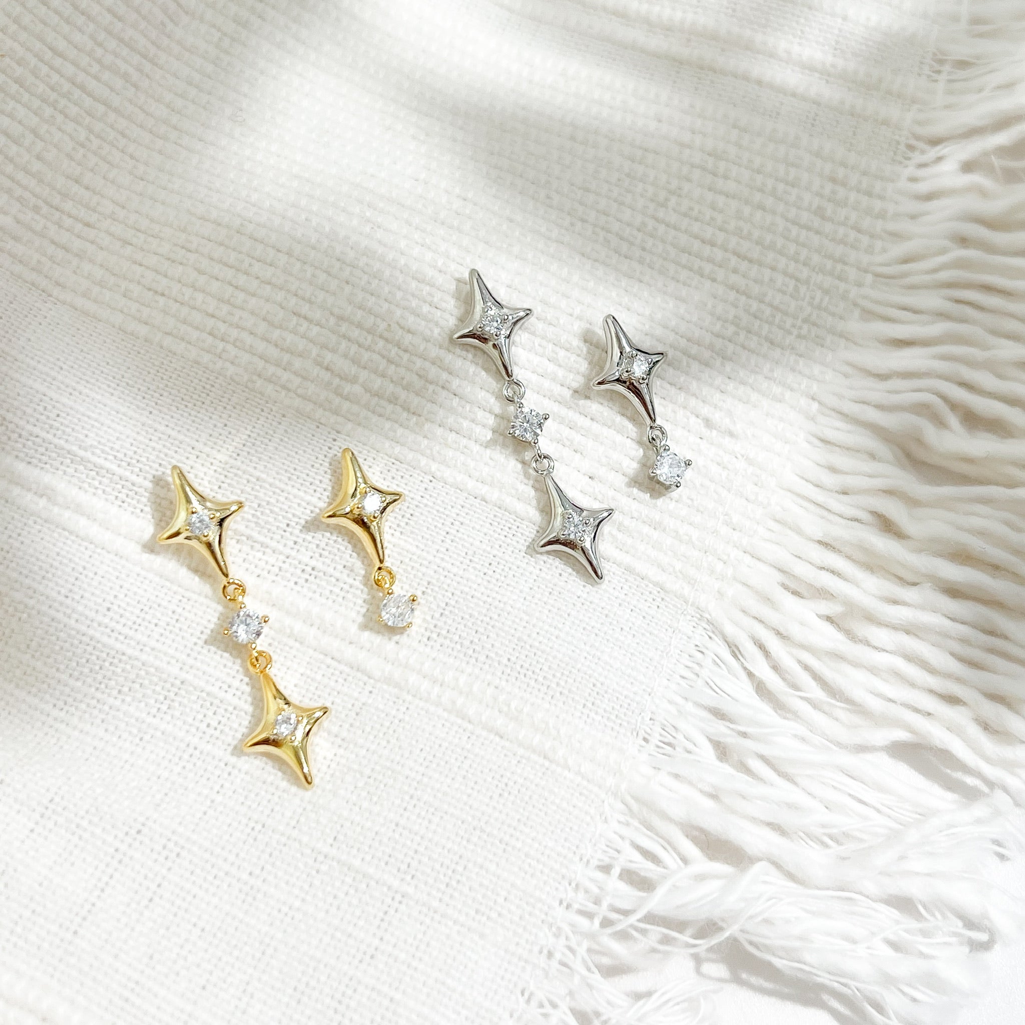 Asymmetrical Dangling Stars Earrings - Flaire & Co.