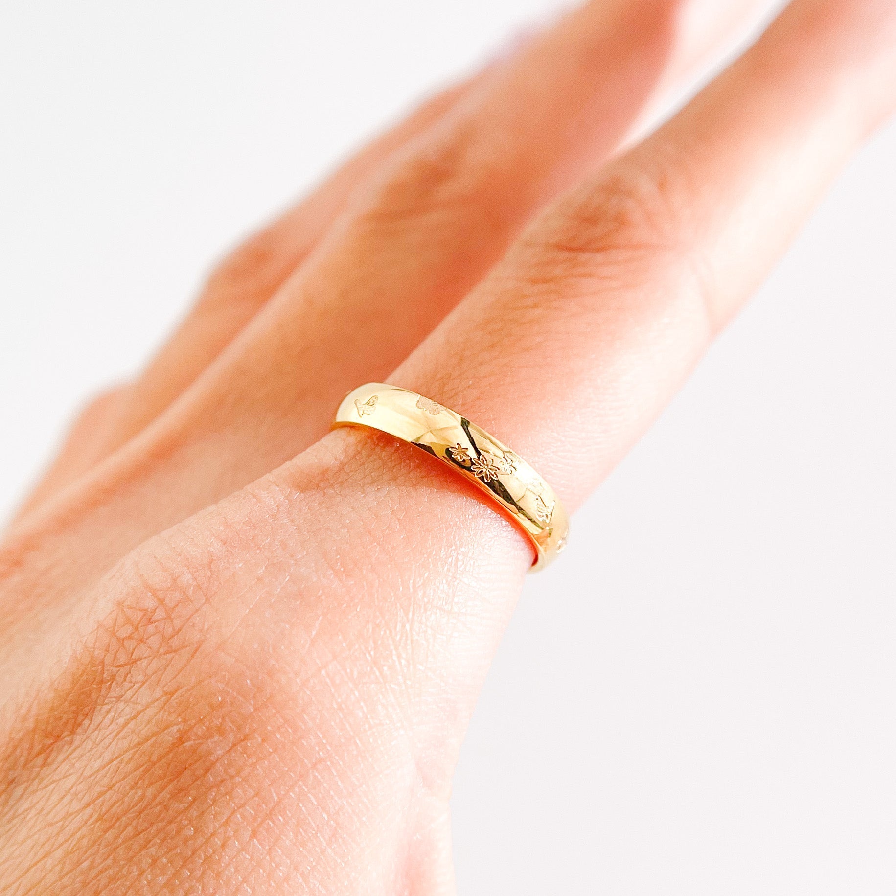 Butterfly Band Ring in Gold - Flaire & Co.