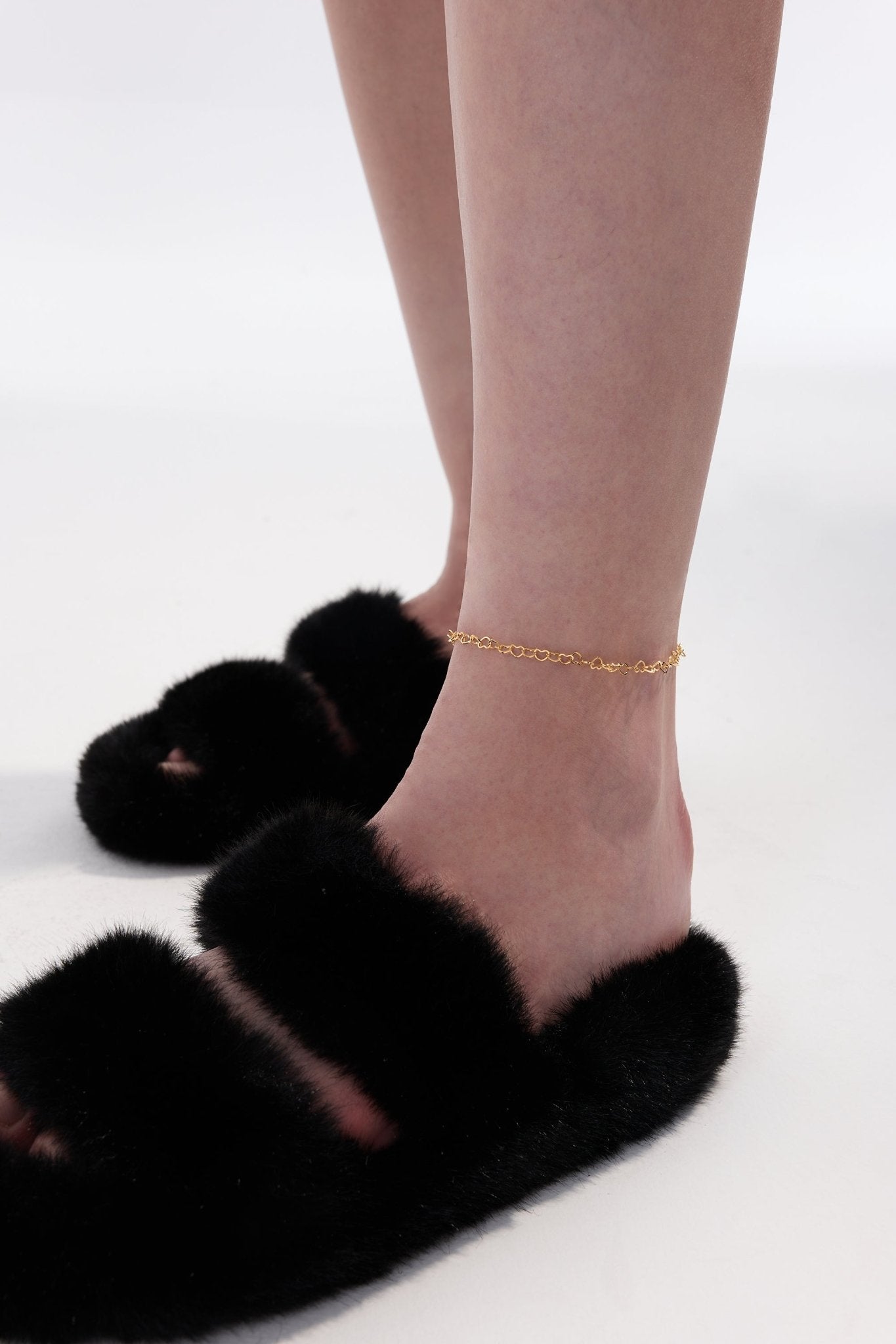 Celia Heart Chain Anklet - Flaire & Co.