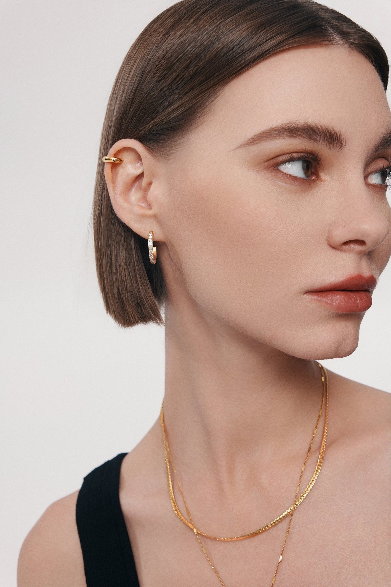 Everyday Medium CZ Hoops in Gold - Flaire & Co.