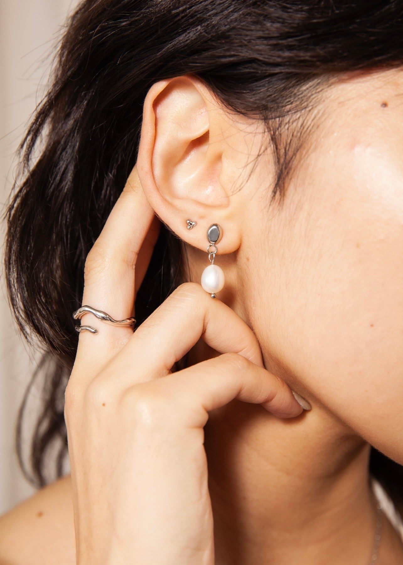 Geneva Pearl Earrings - Flaire & Co.