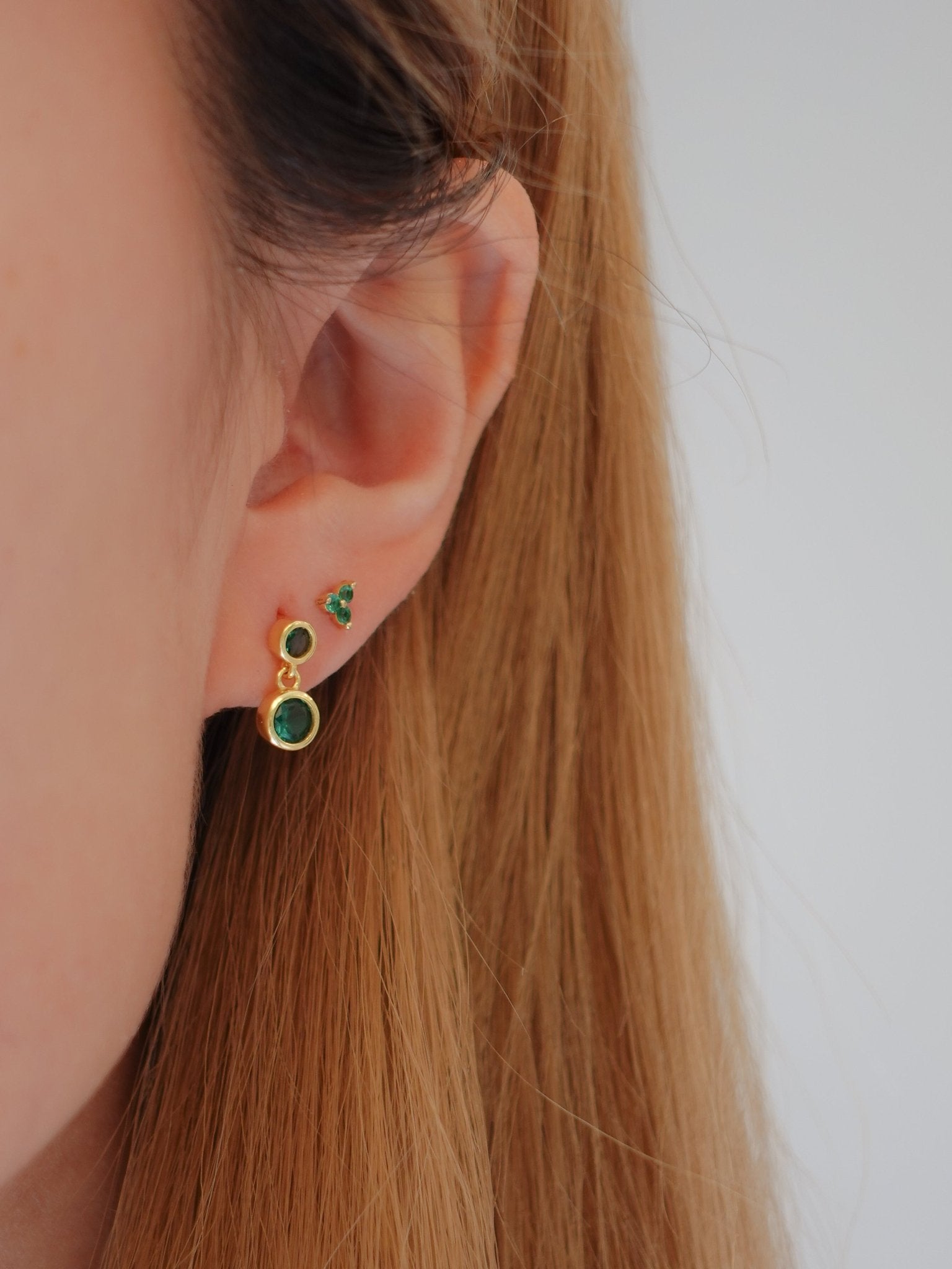 Green Twinkle Studs in Gold - Flaire & Co.