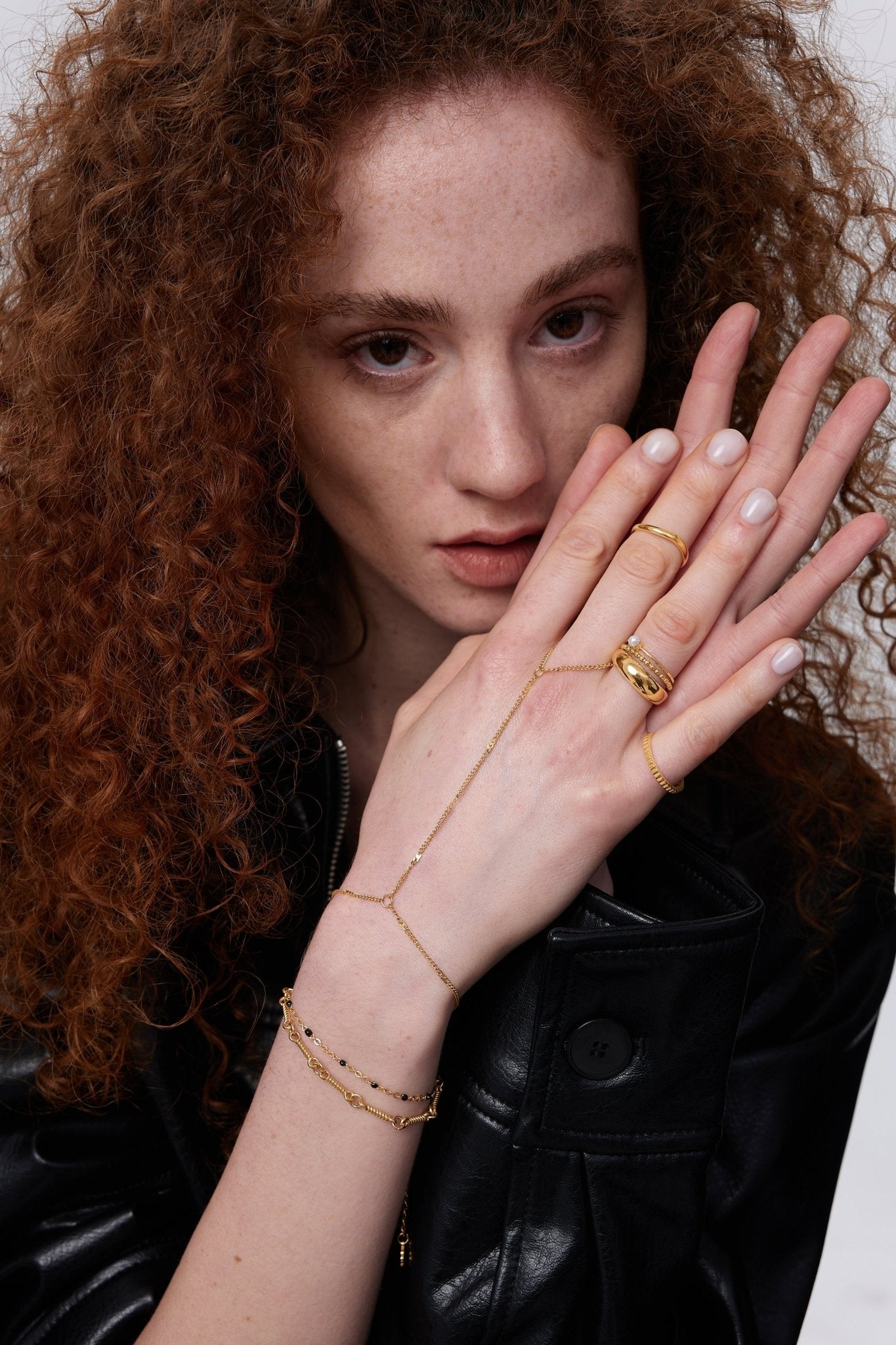 Hammered Hand Chain - Flaire & Co.