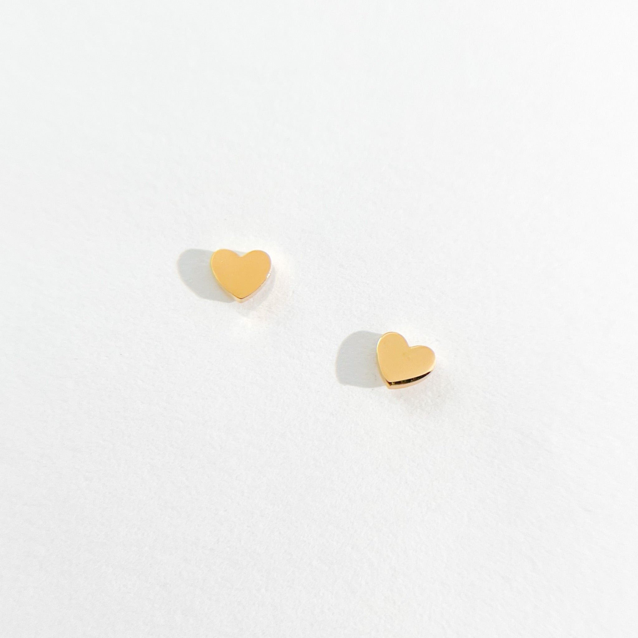 Heart Stud in Gold - Flaire & Co.