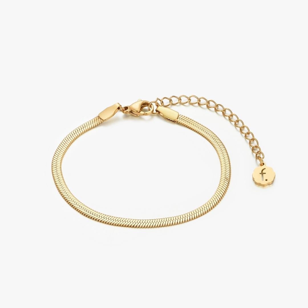 Herringbone Chain Bracelet in Gold - Flaire & Co.