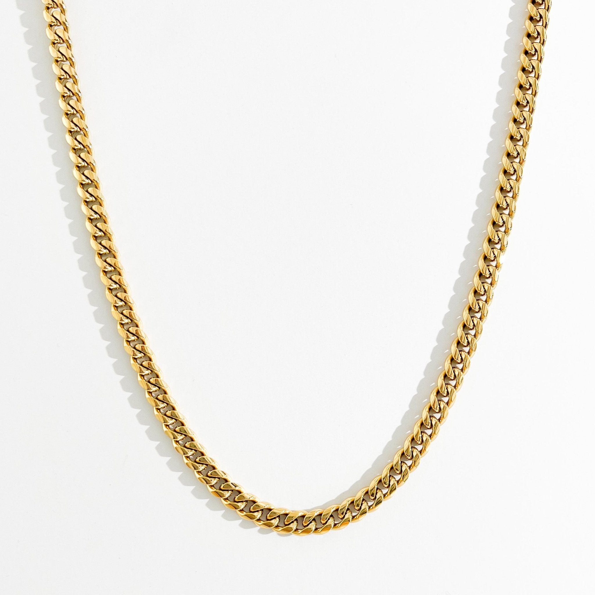 Jamie Curb Chain in Gold (Unisex) - Flaire & Co.