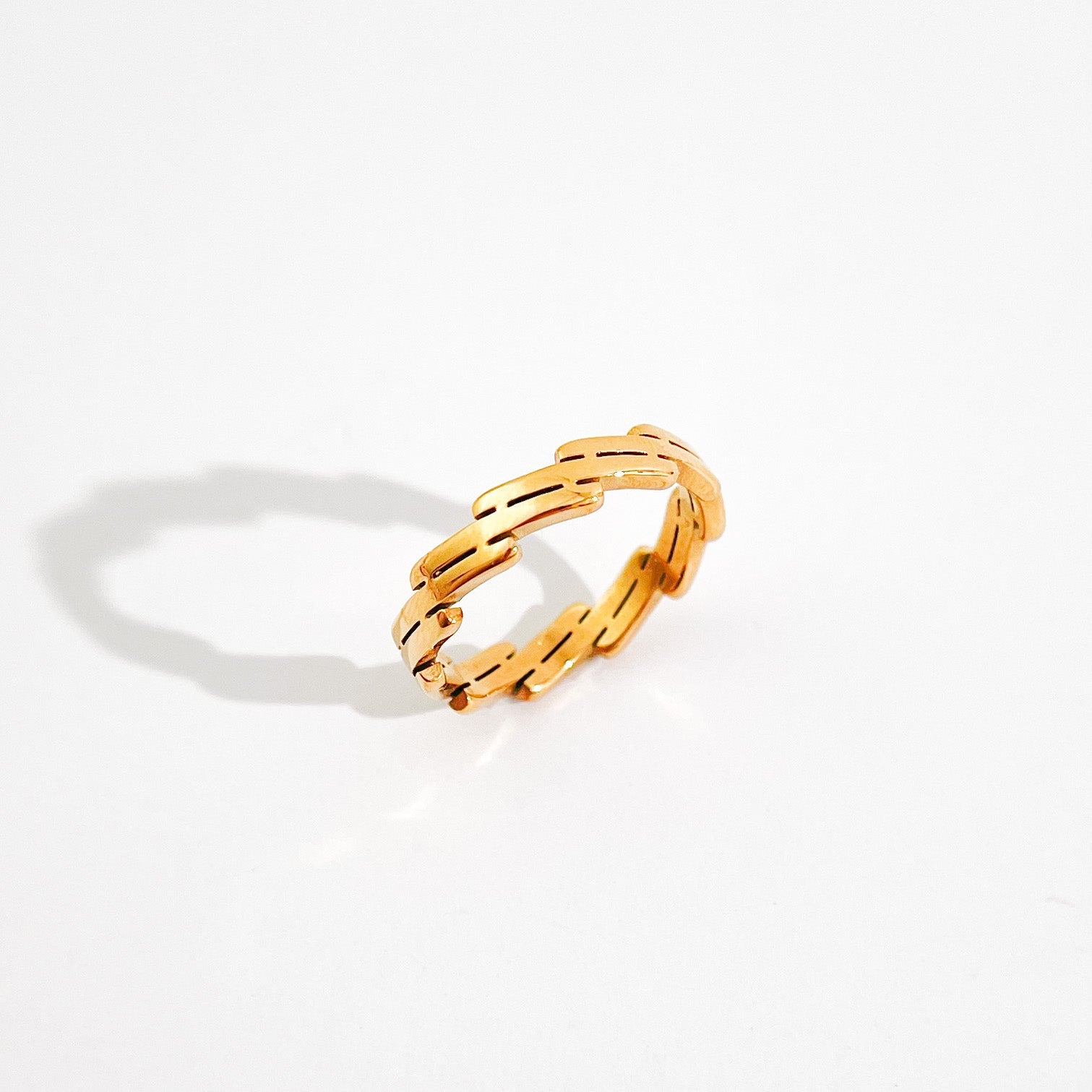 Kendall Ring in Gold - Flaire & Co.