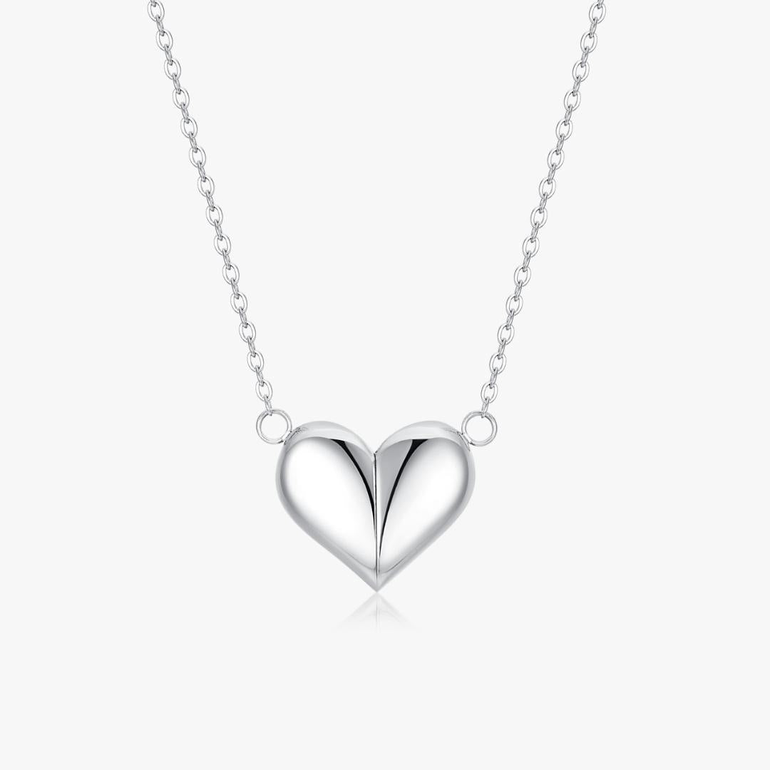 Magnetic Heart Necklace - Flaire & Co.