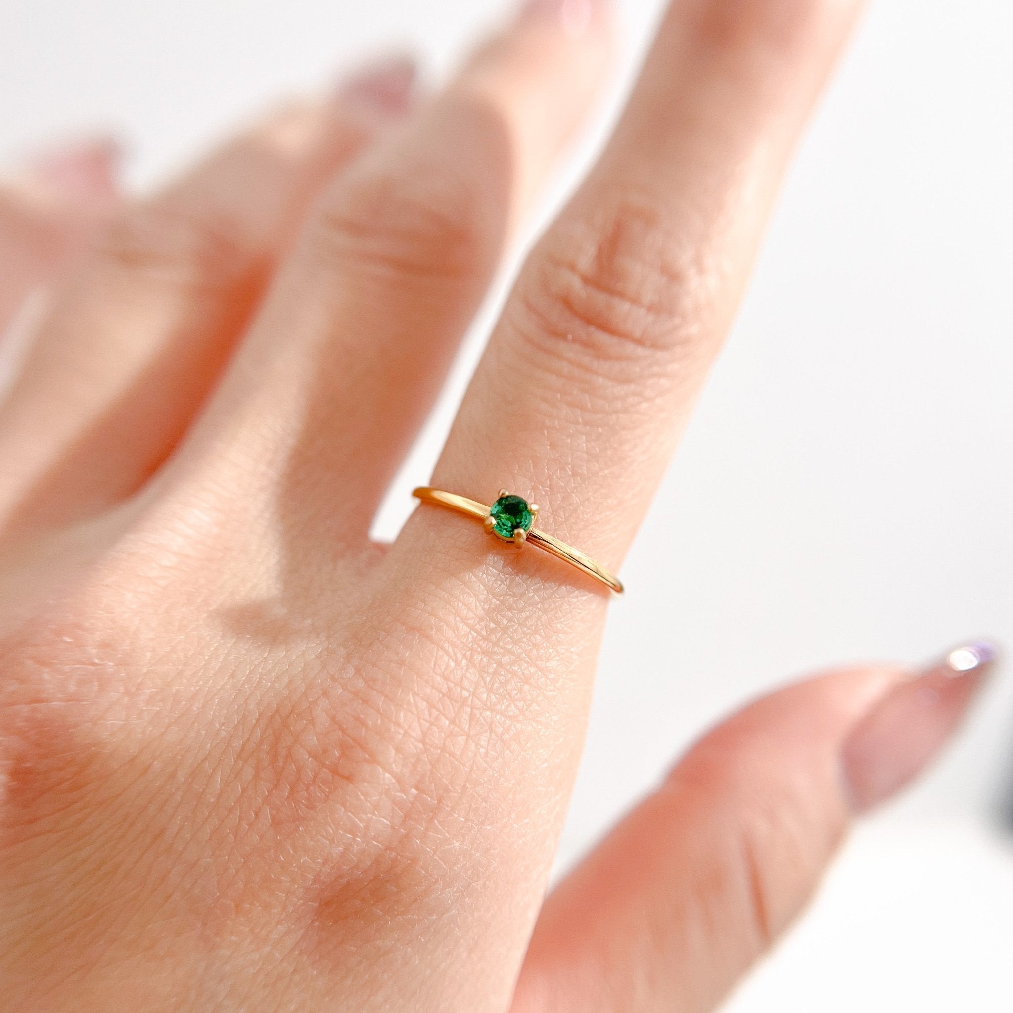 Mini Single Green Gem Ring in Gold - Flaire & Co.