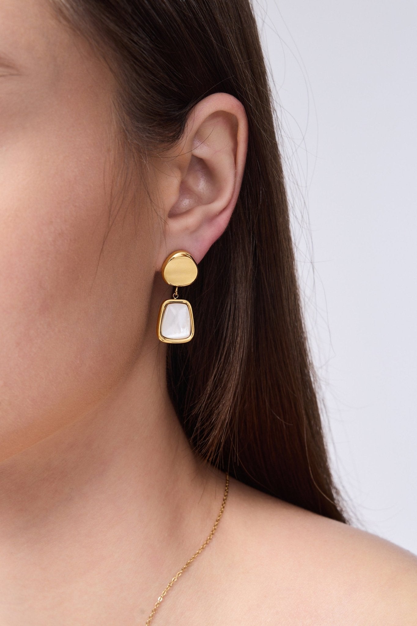 Ramona Mother Of Pearl Earrings - Flaire & Co.