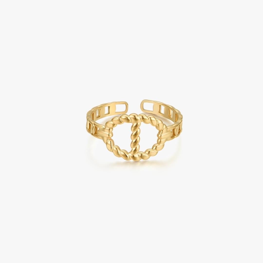 Stephanie Adjustable Gold Ring - Flaire & Co.