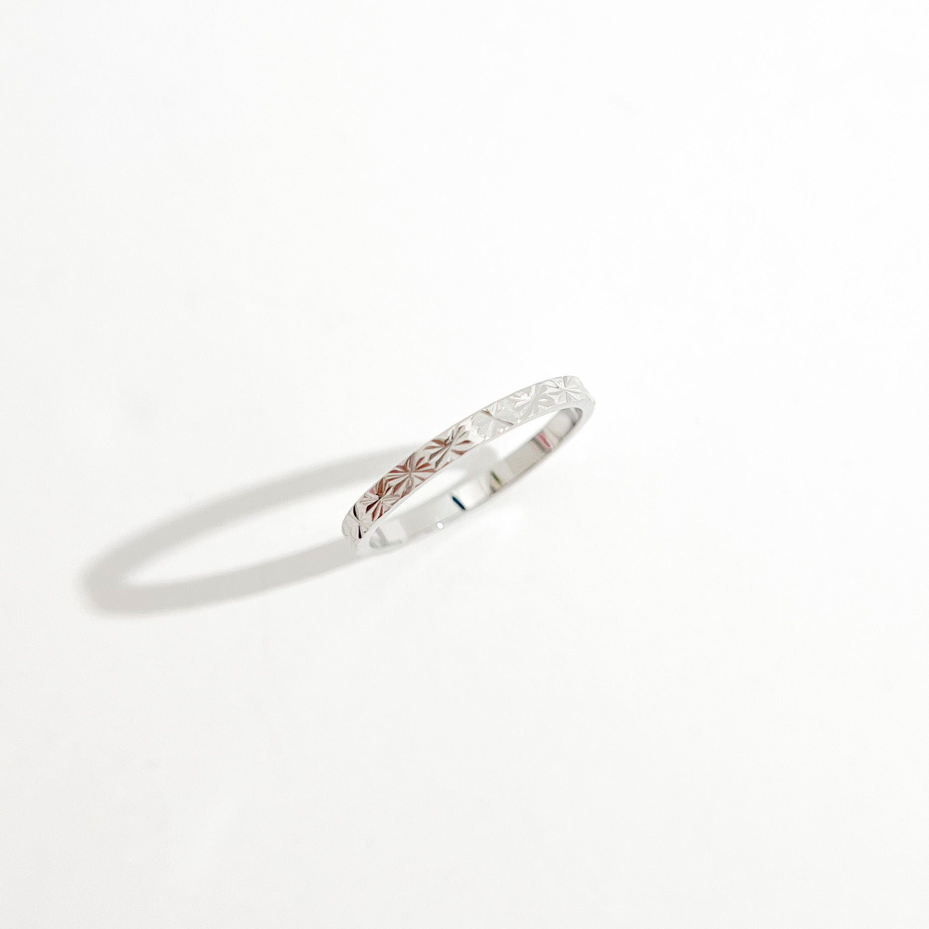 Sunburst Band Silver Ring - Flaire & Co.