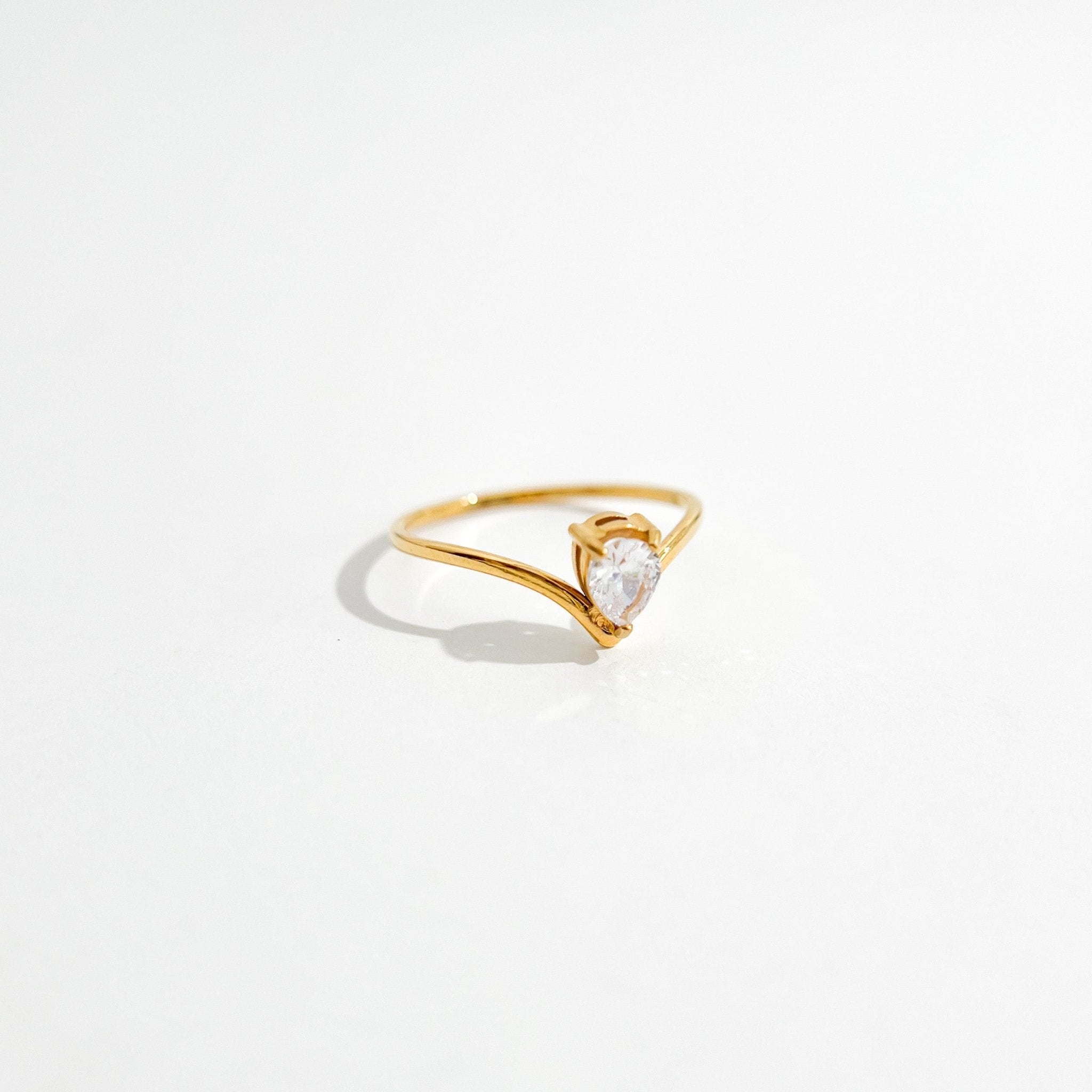 Tear Drop Gem Ring in Gold - Flaire & Co.