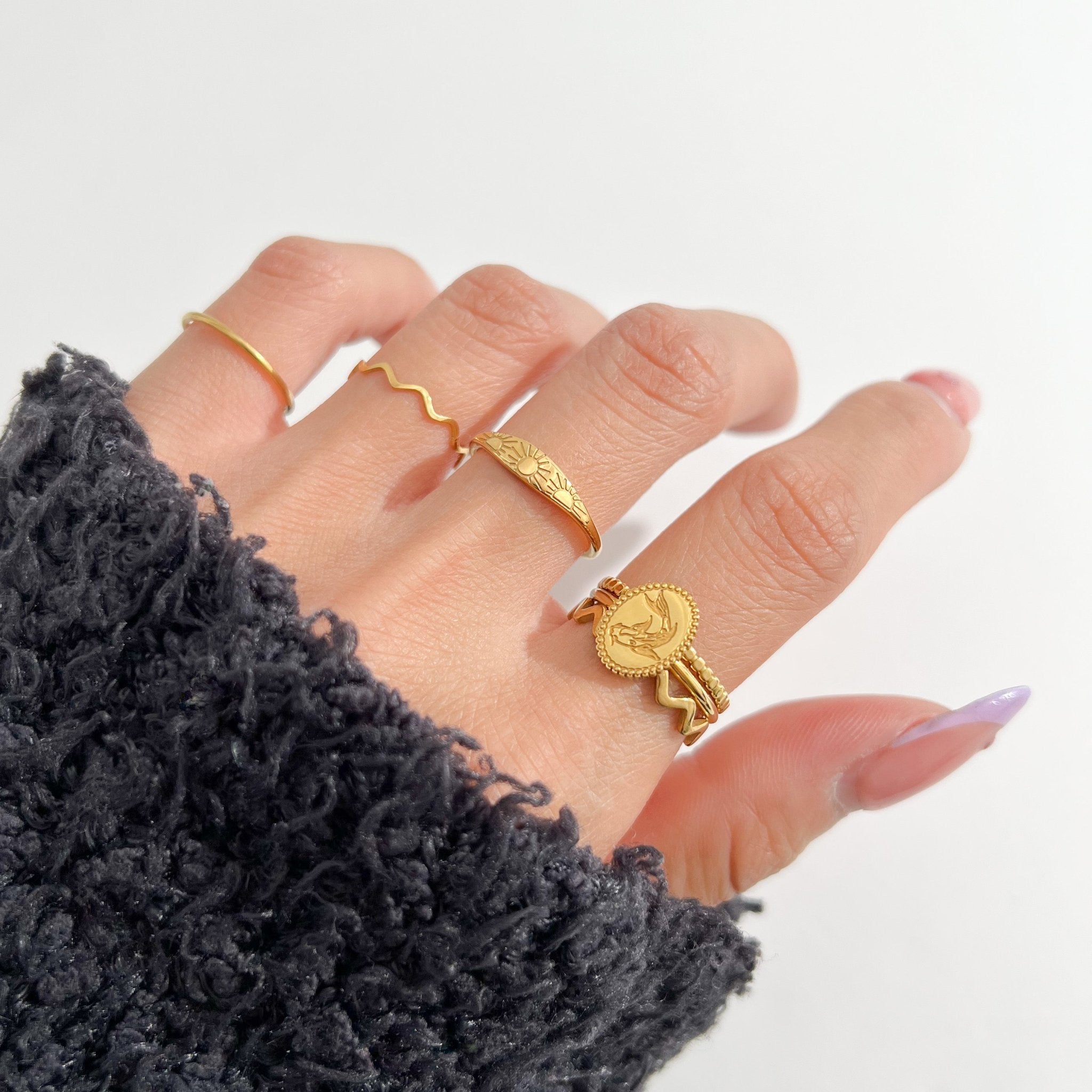 Thin Beaded Band Gold Ring - Flaire & Co.